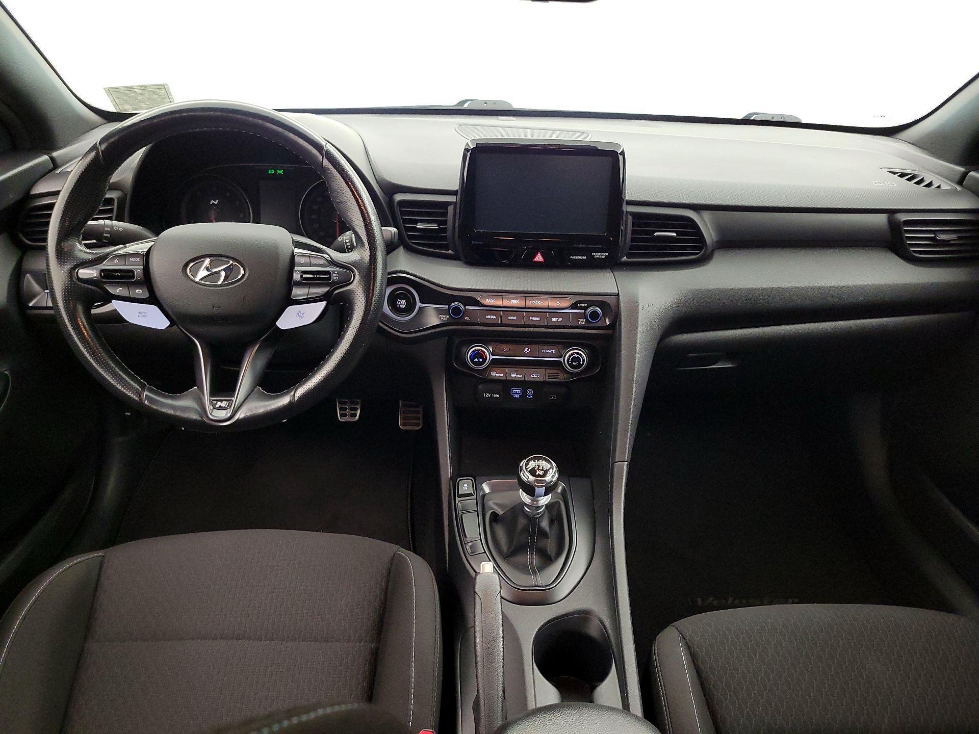 Thumbnail: 2019 Hyundai Veloster - 9