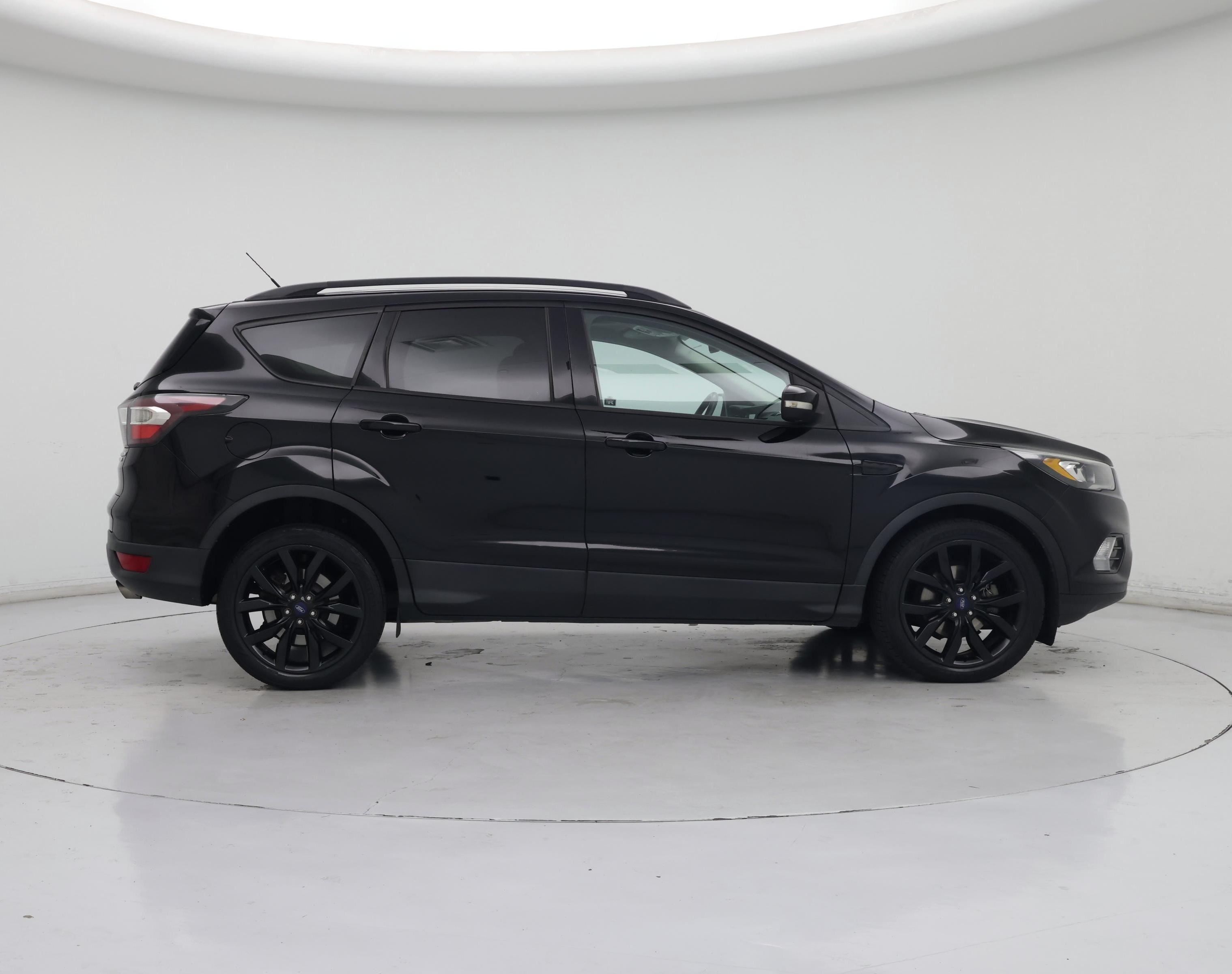 Thumbnail: 2017 Ford Escape - 7