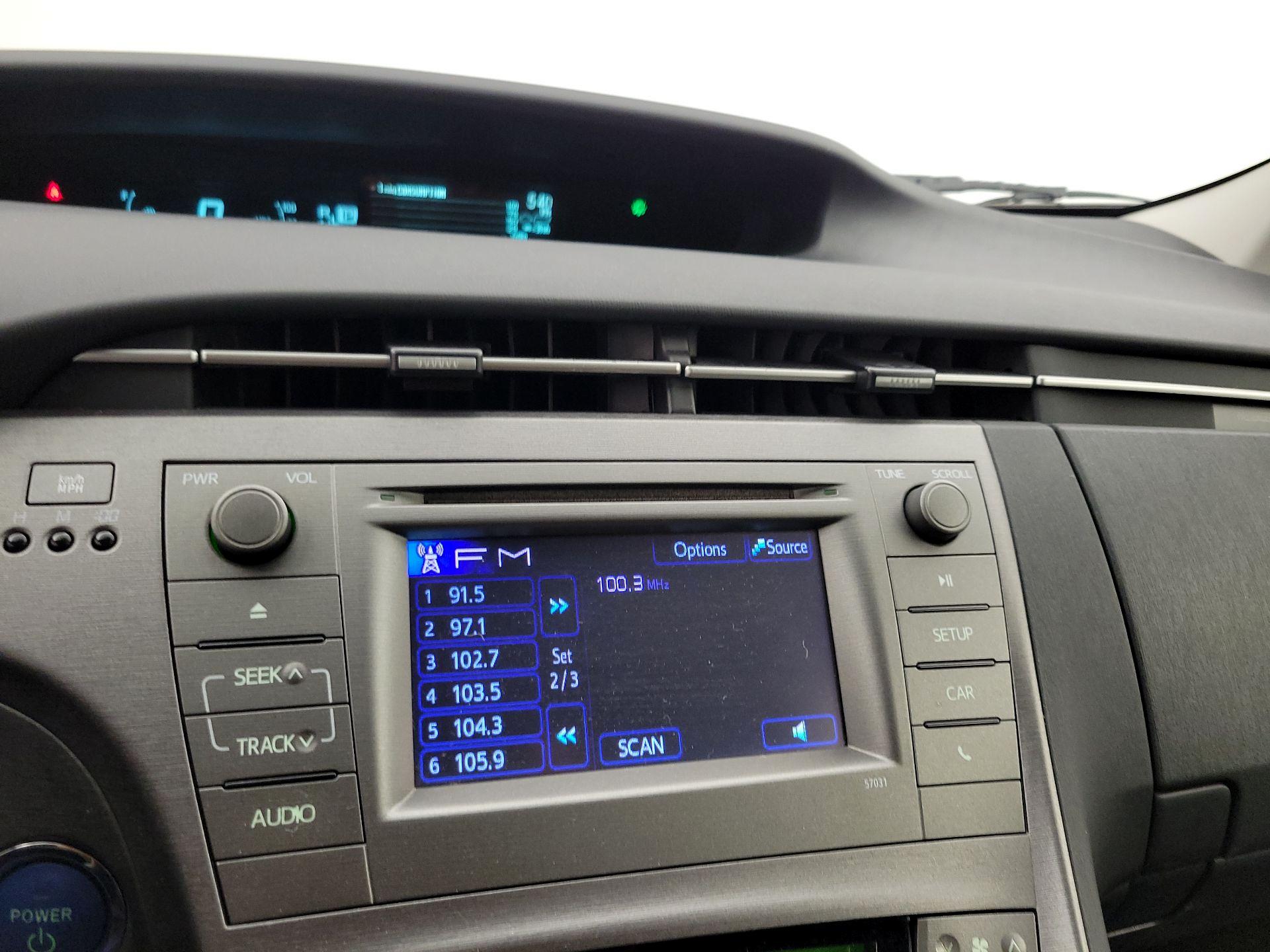 Thumbnail: 2015 Toyota Prius - 15