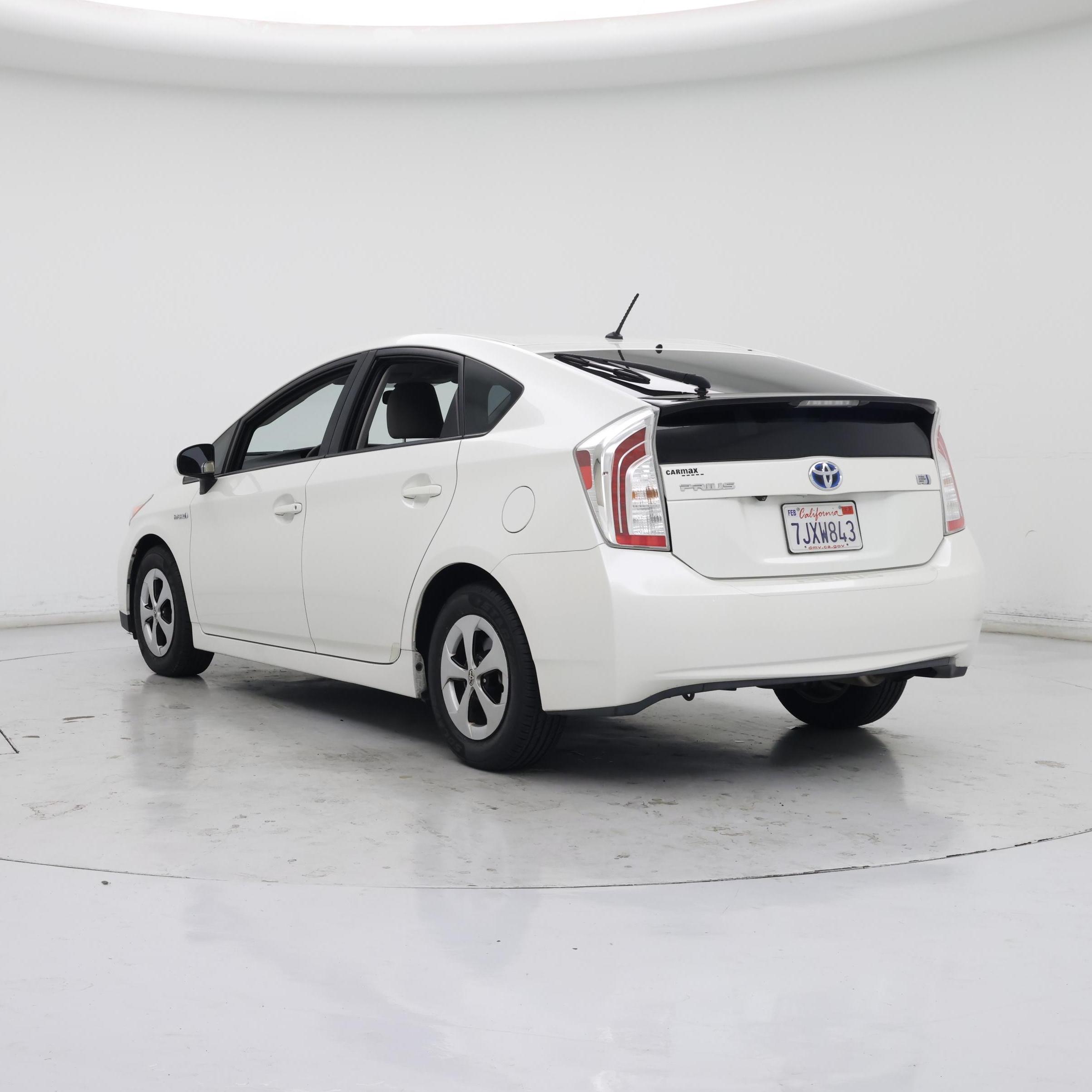 Thumbnail: 2015 Toyota Prius - 2