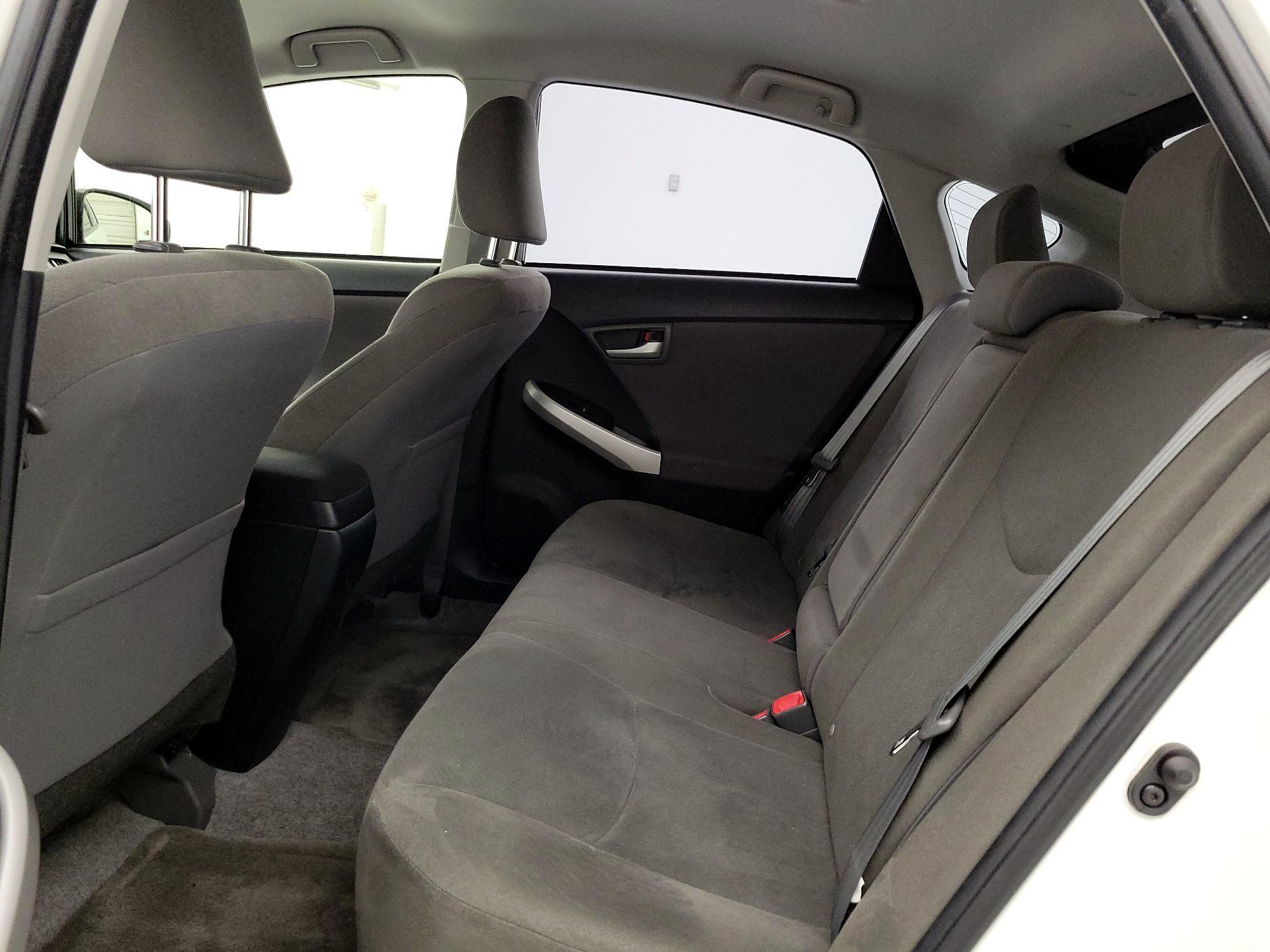 Thumbnail: 2015 Toyota Prius - 19