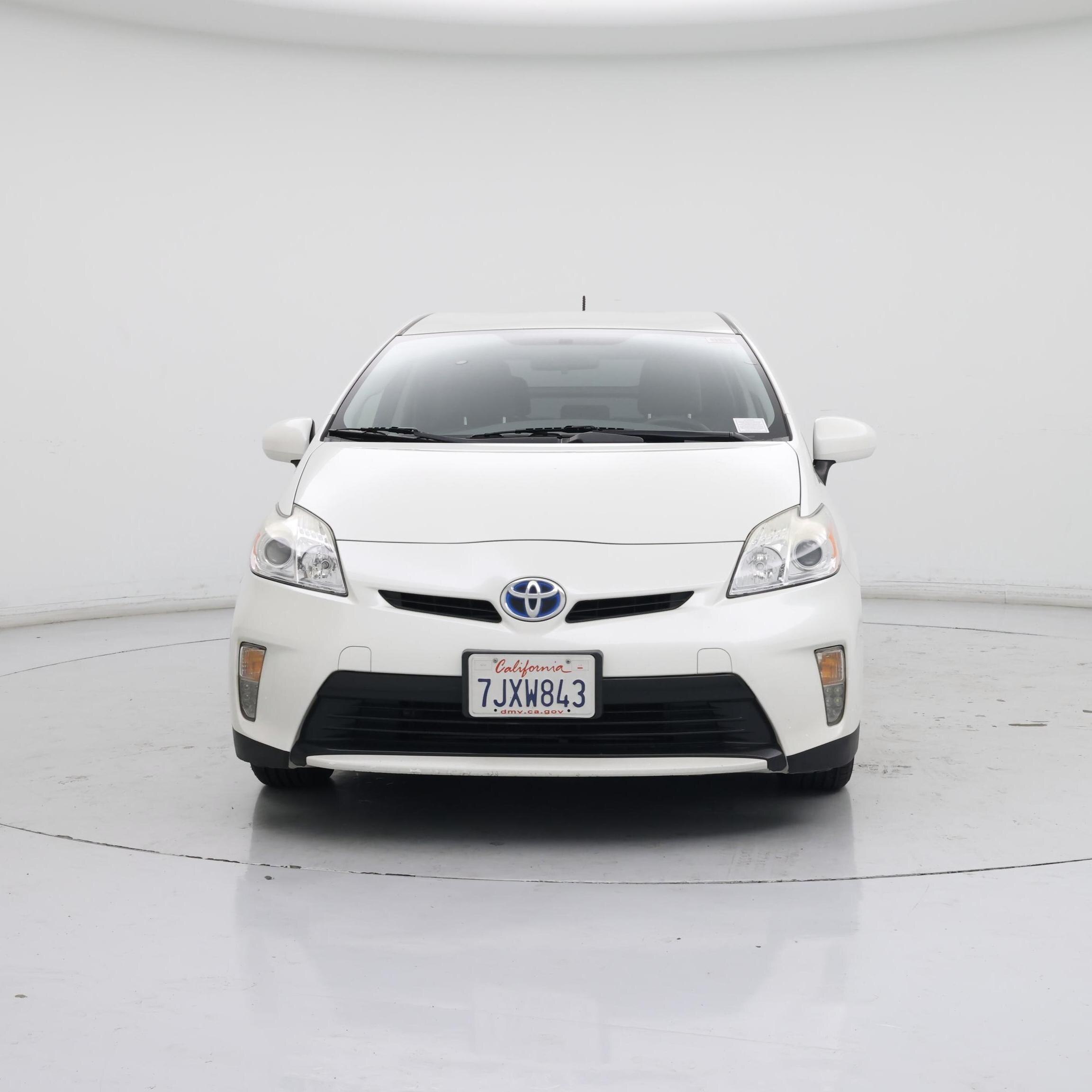 Thumbnail: 2015 Toyota Prius - 5