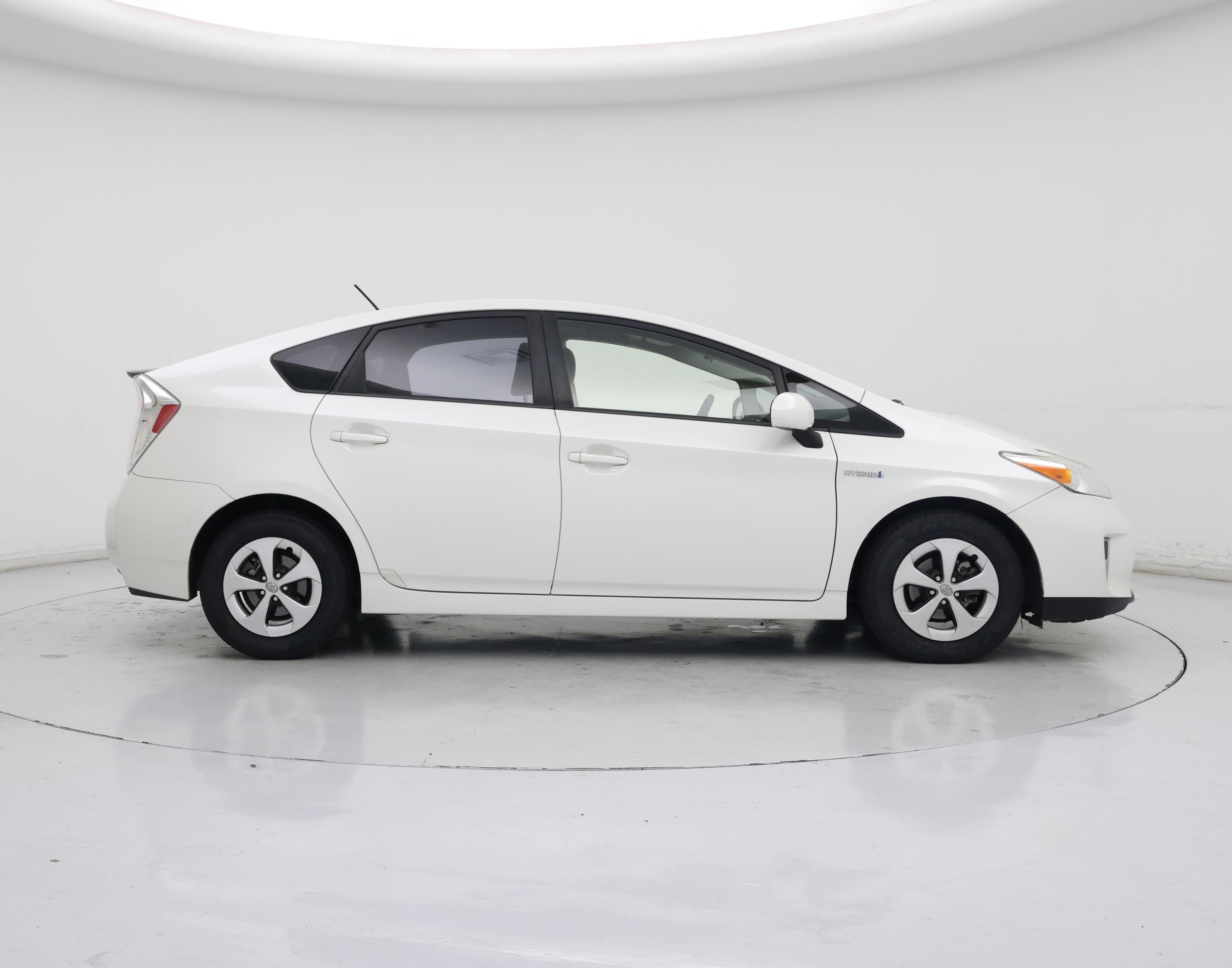 Thumbnail: 2015 Toyota Prius - 7