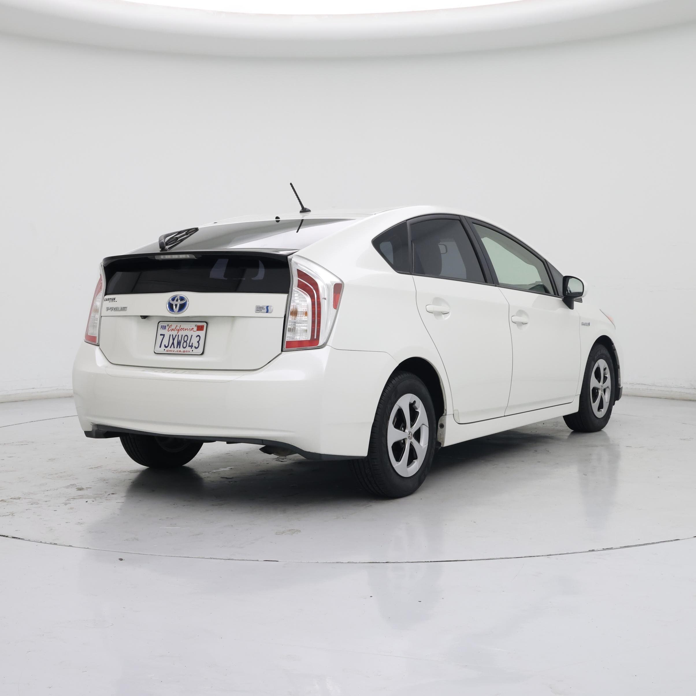 Thumbnail: 2015 Toyota Prius - 8
