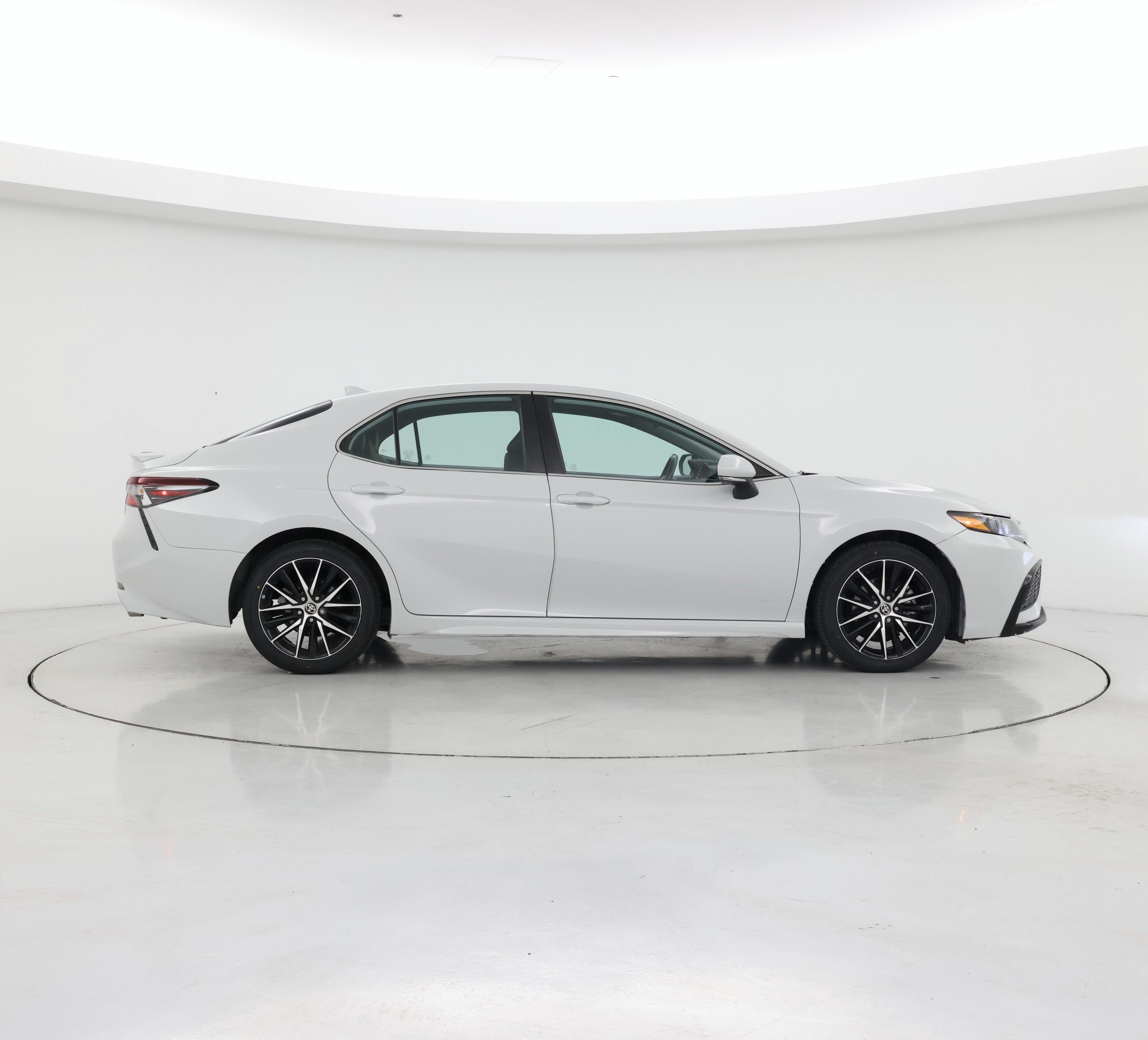 Thumbnail: 2023 Toyota Camry - 7