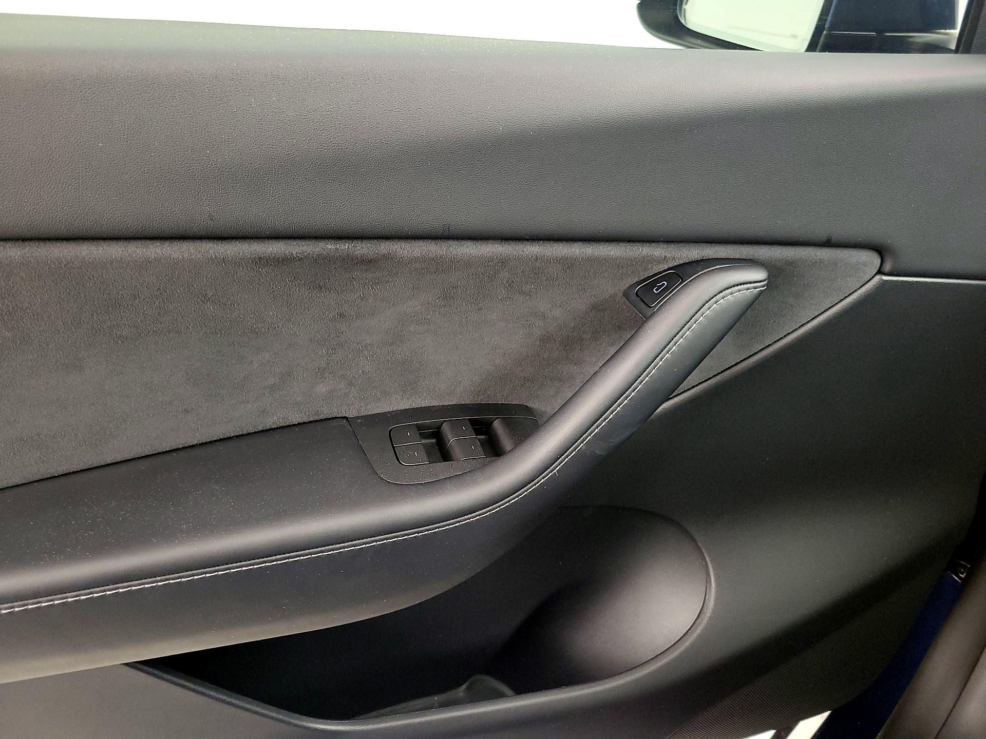 Thumbnail: 2021 Tesla Model Y - 12