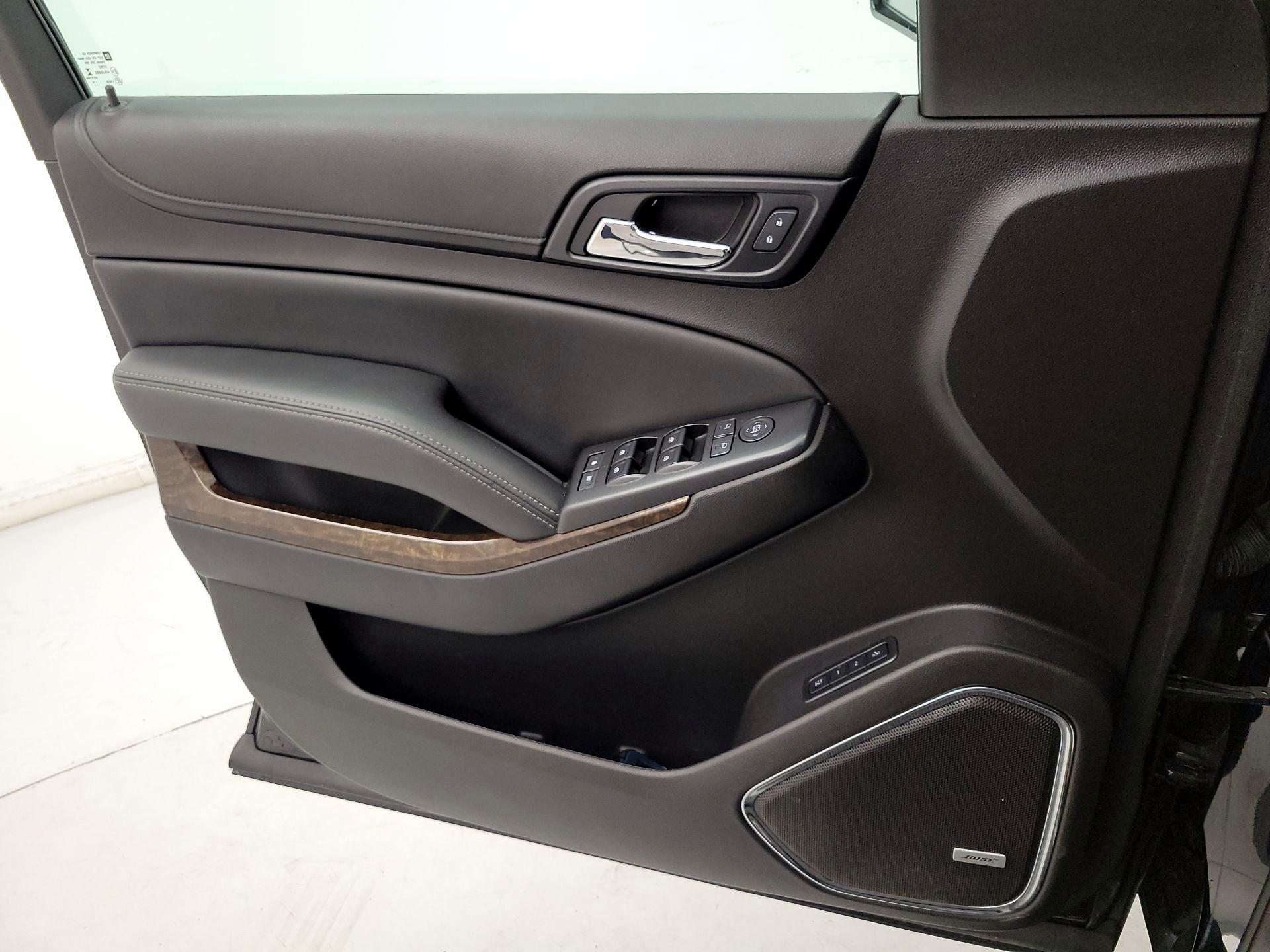 Thumbnail: 2016 Chevrolet Tahoe - 12
