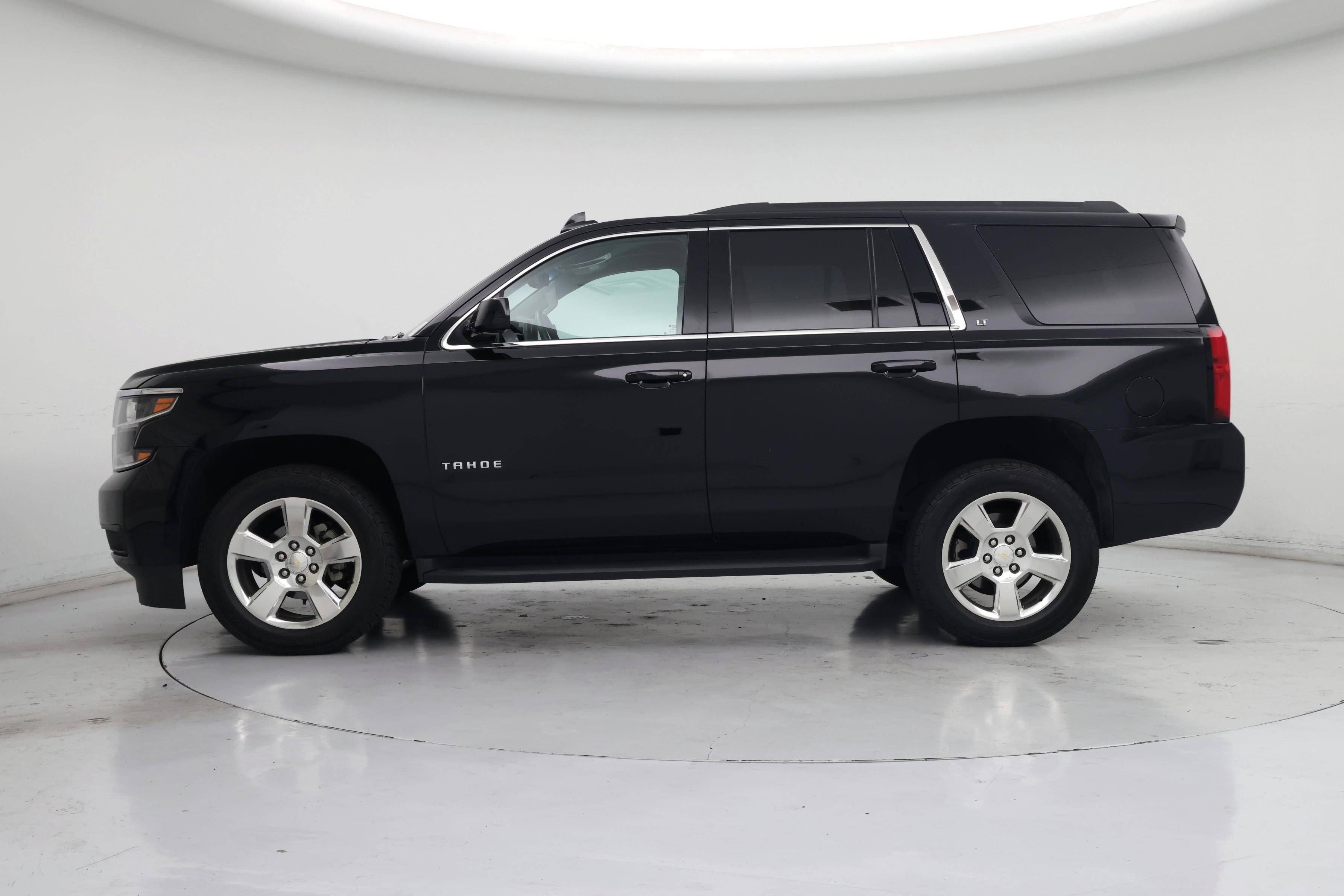 Thumbnail: 2016 Chevrolet Tahoe - 3