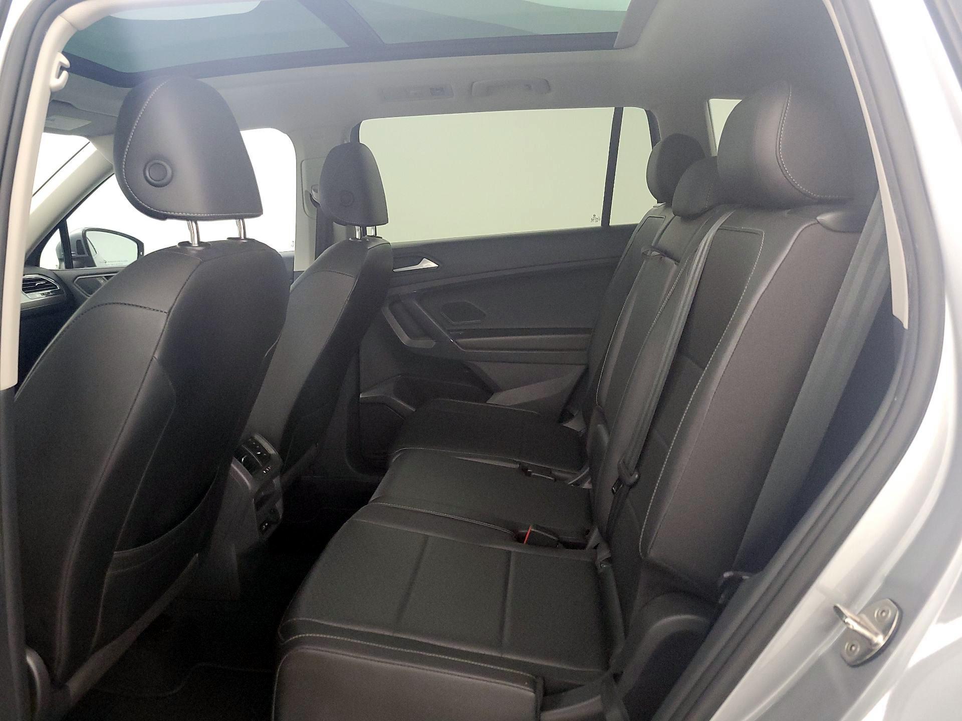 Thumbnail: 2020 Volkswagen Tiguan - 20