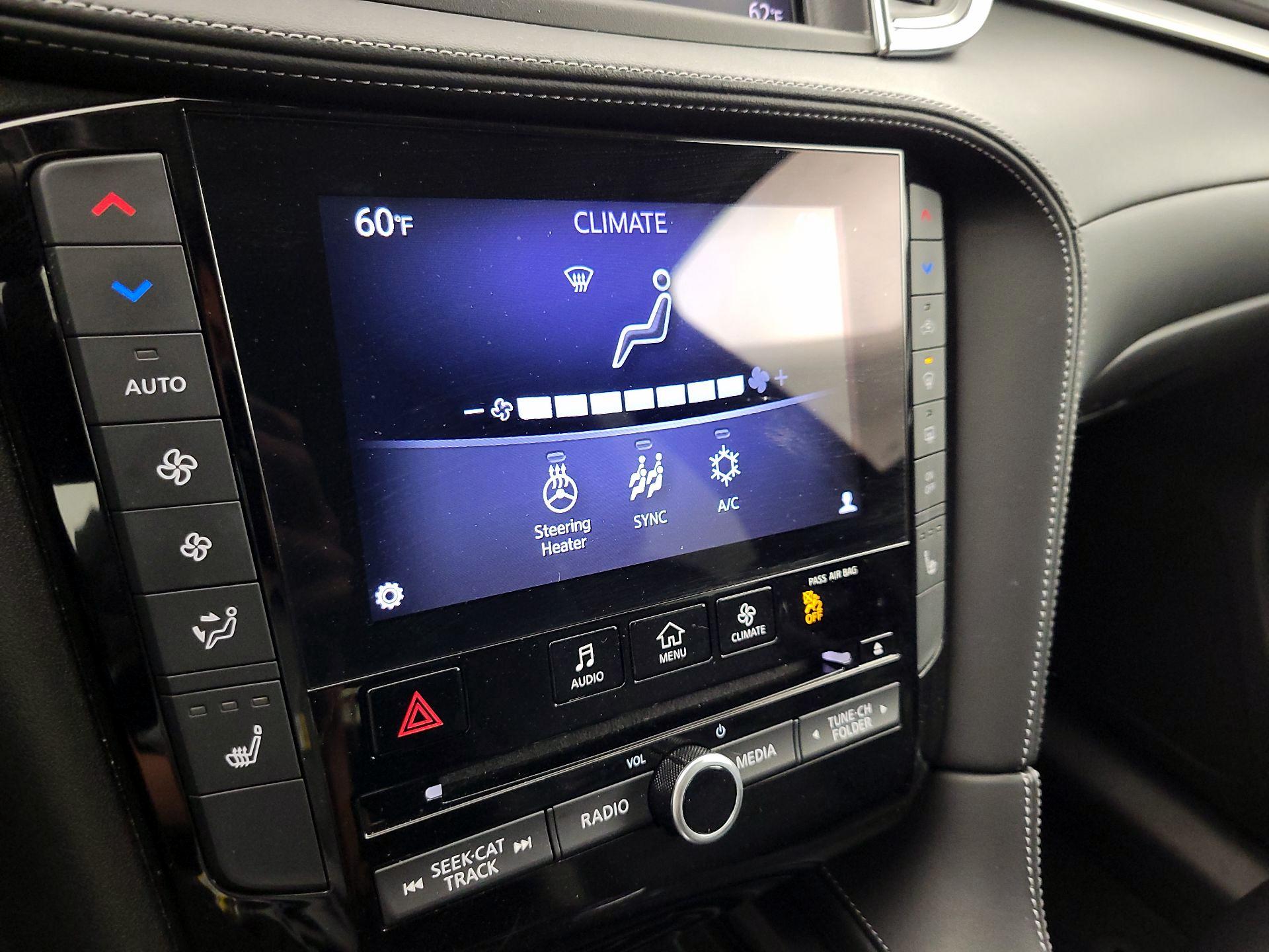 Thumbnail: 2019 INFINITI QX50 - 16