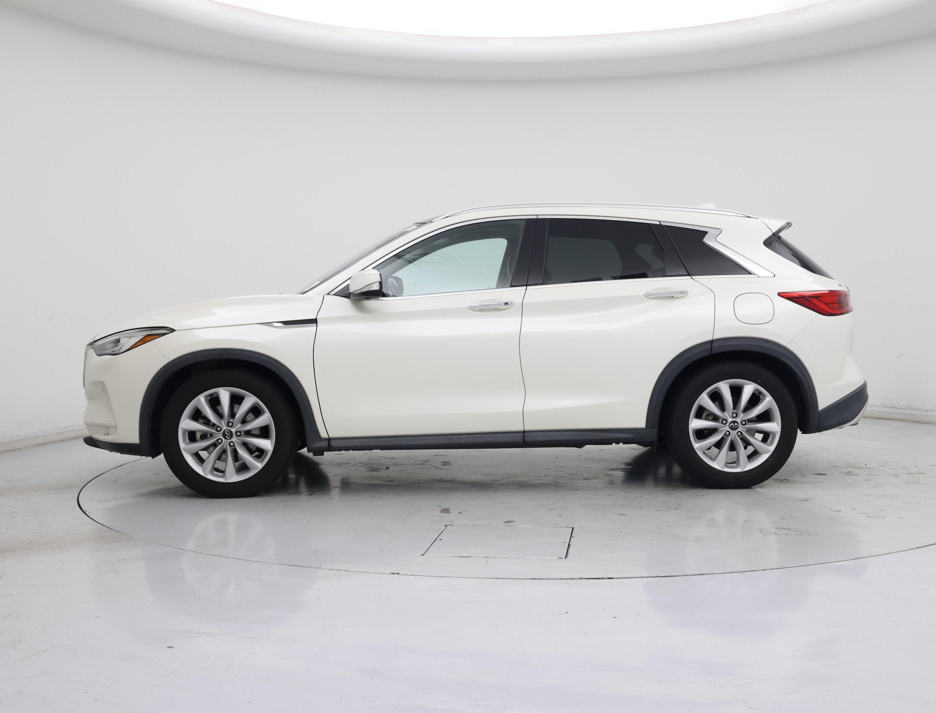 Thumbnail: 2019 INFINITI QX50 - 3