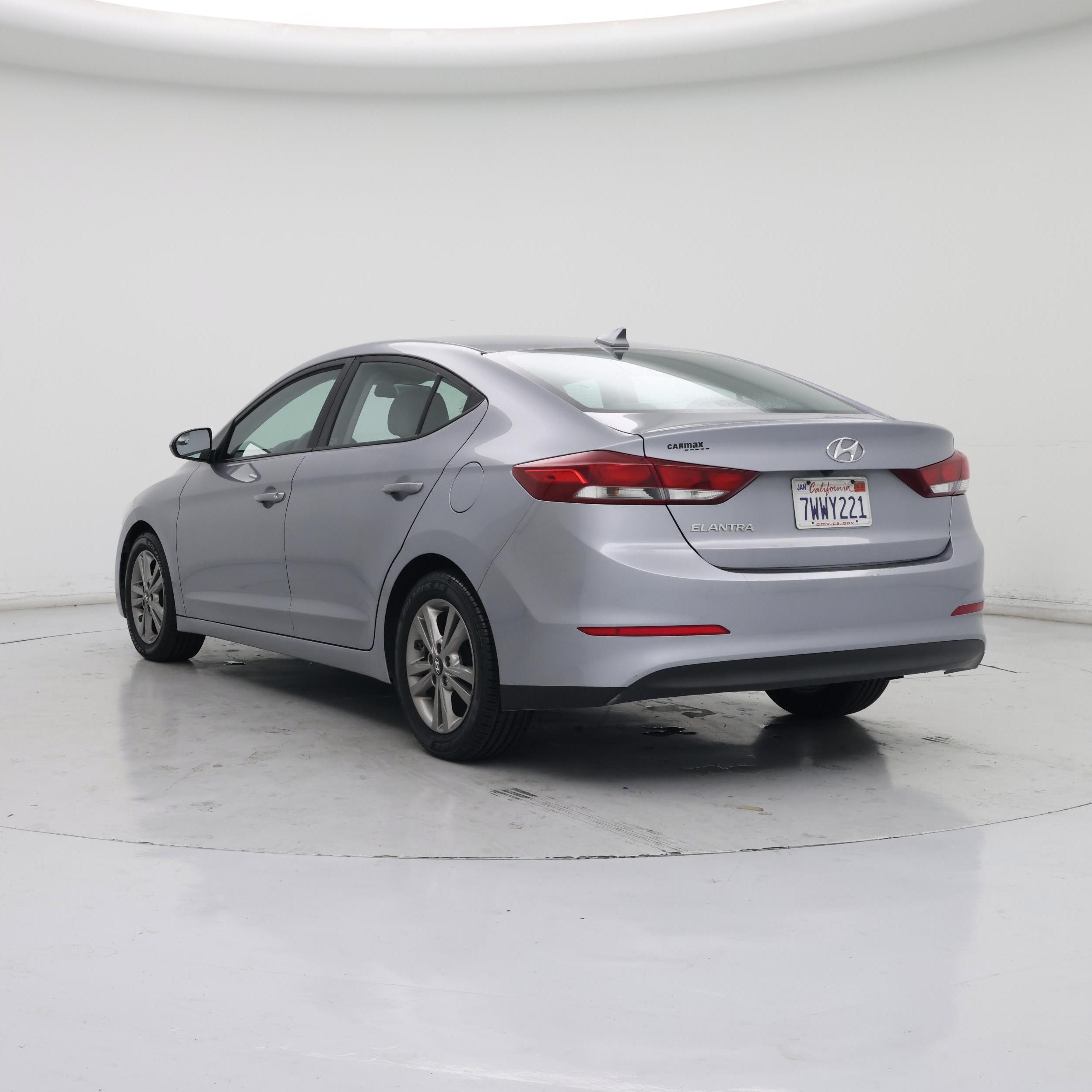 Thumbnail: 2017 Hyundai Elantra - 2