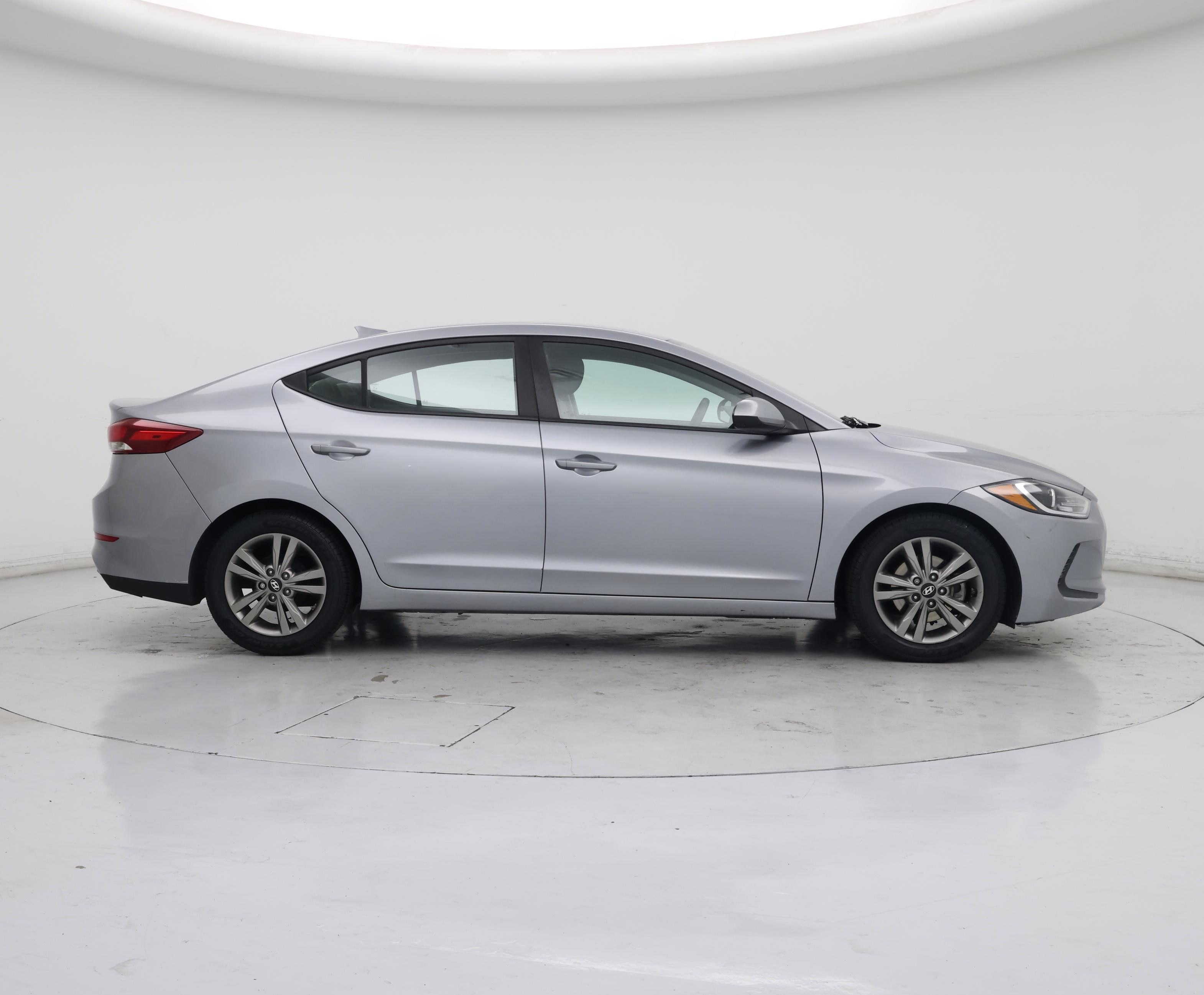 Thumbnail: 2017 Hyundai Elantra - 7