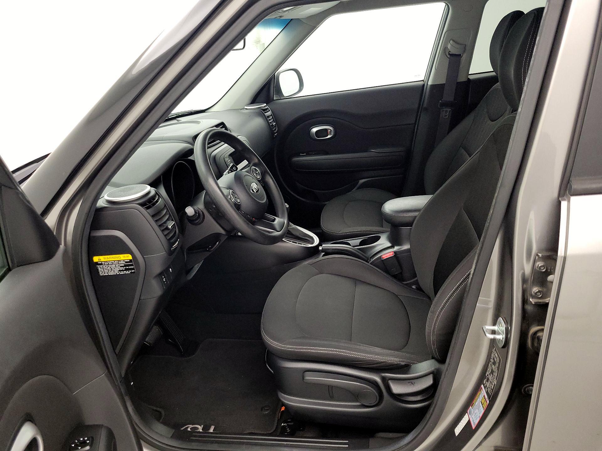 Thumbnail: 2016 Kia Soul - 11