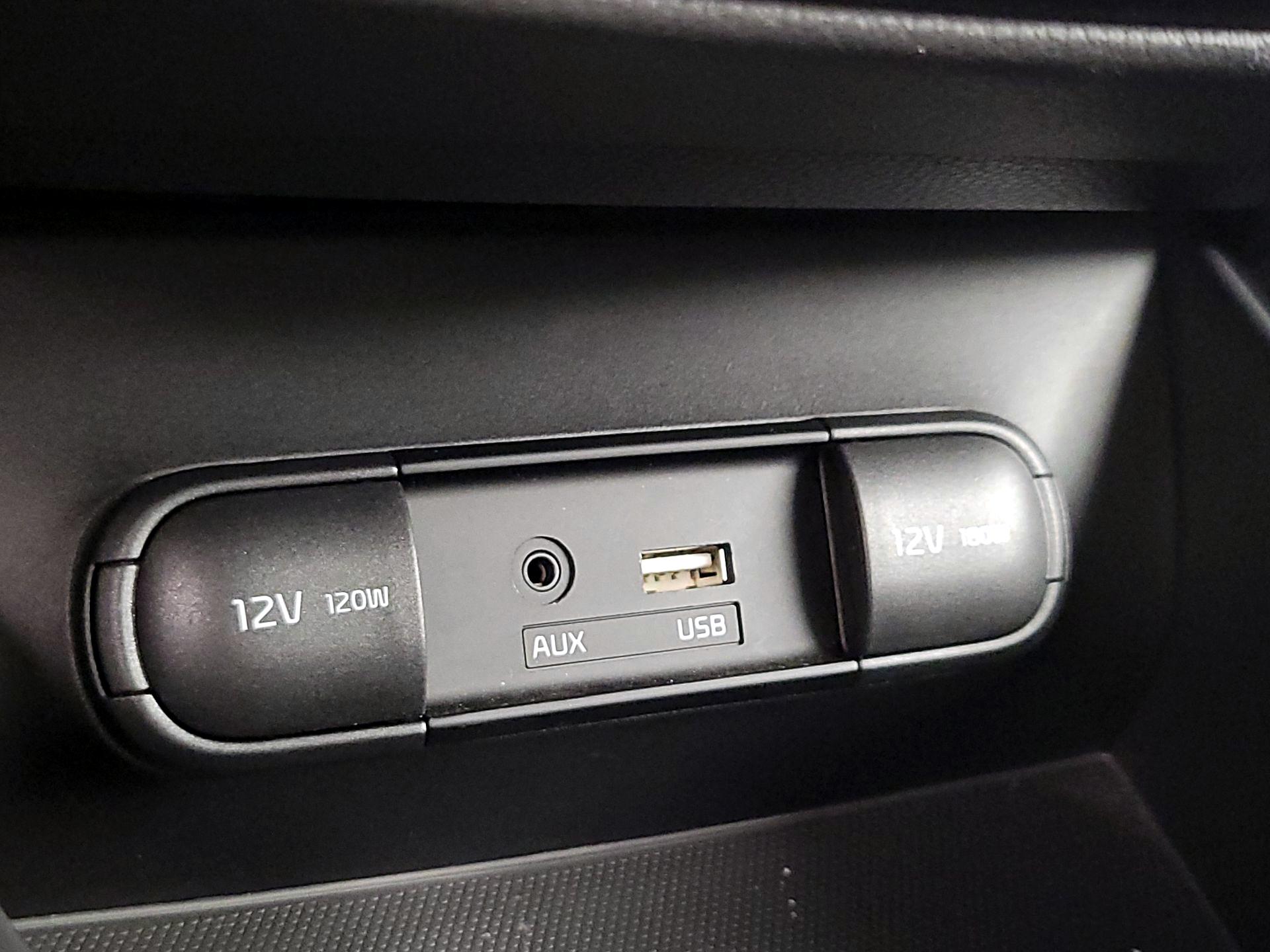 Thumbnail: 2016 Kia Soul - 17