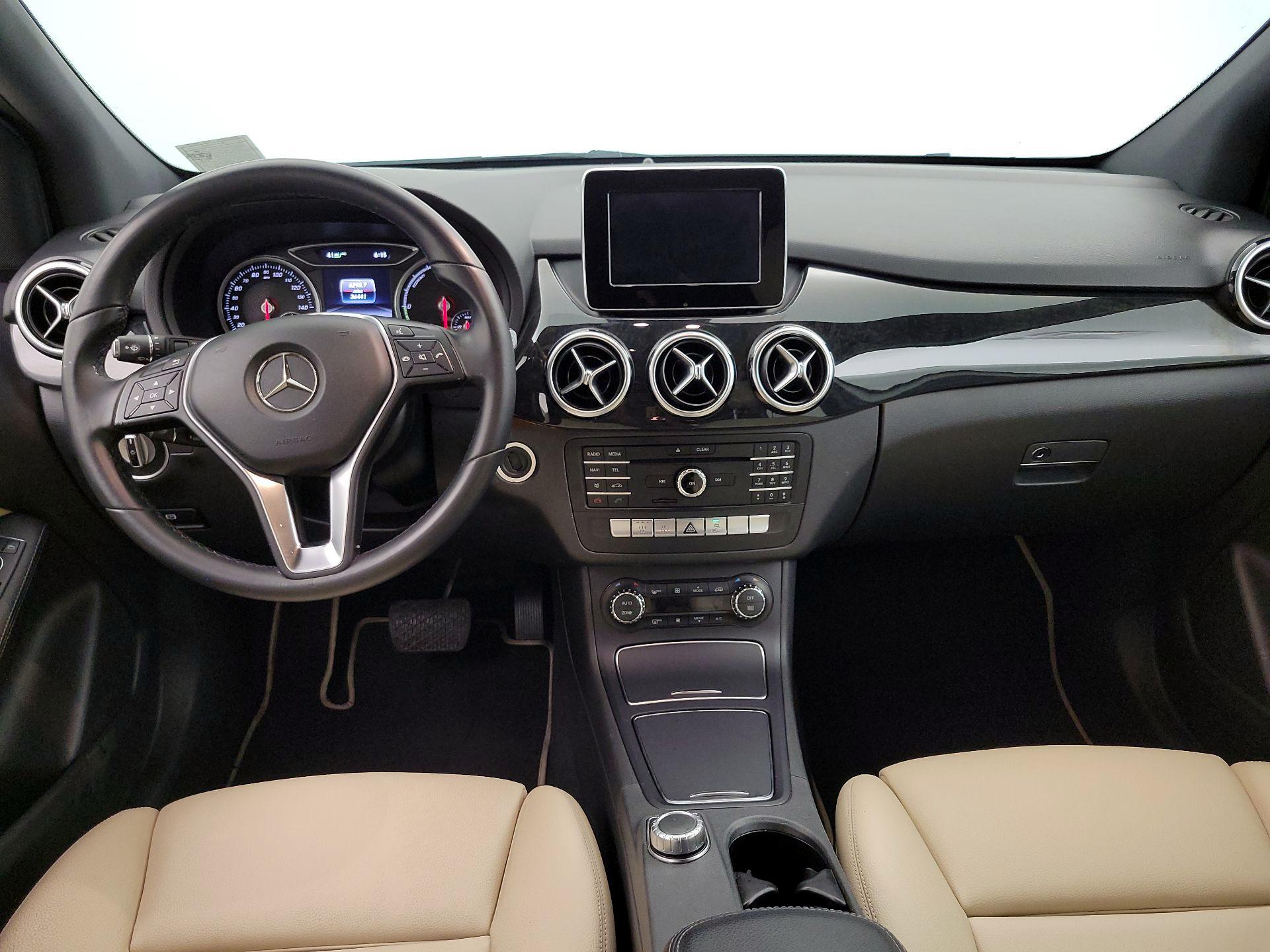 Thumbnail: 2017 Mercedes-Benz B-Class - 9