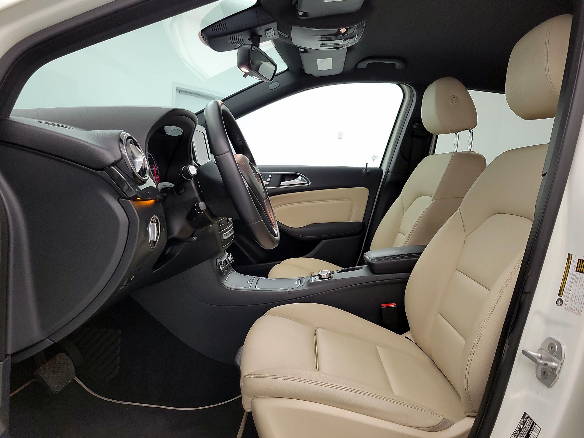 Thumbnail: 2017 Mercedes-Benz B-Class - 11