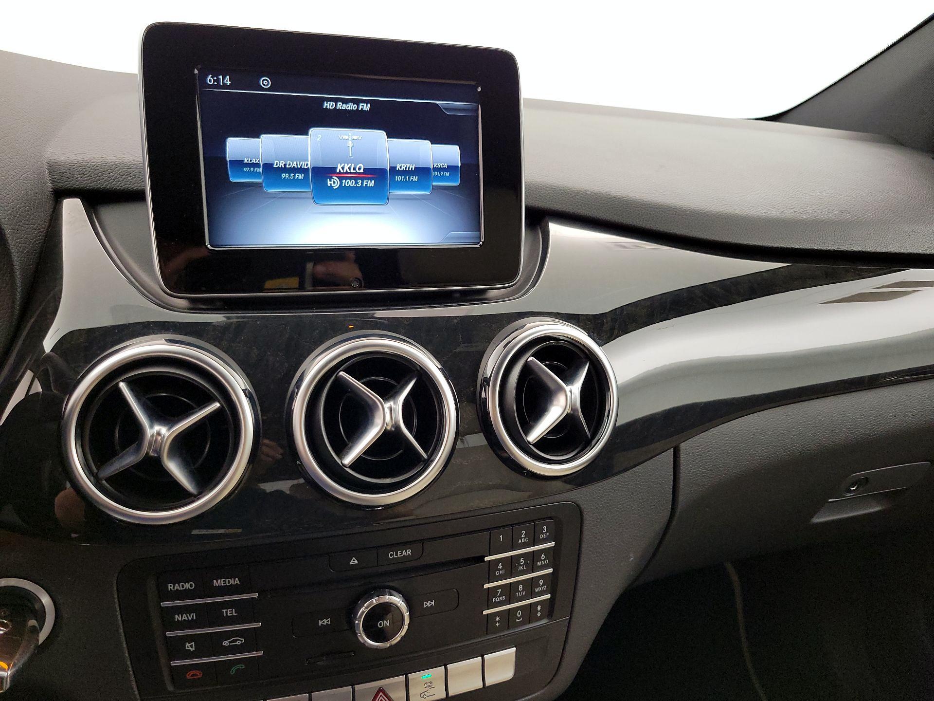 Thumbnail: 2017 Mercedes-Benz B-Class - 16