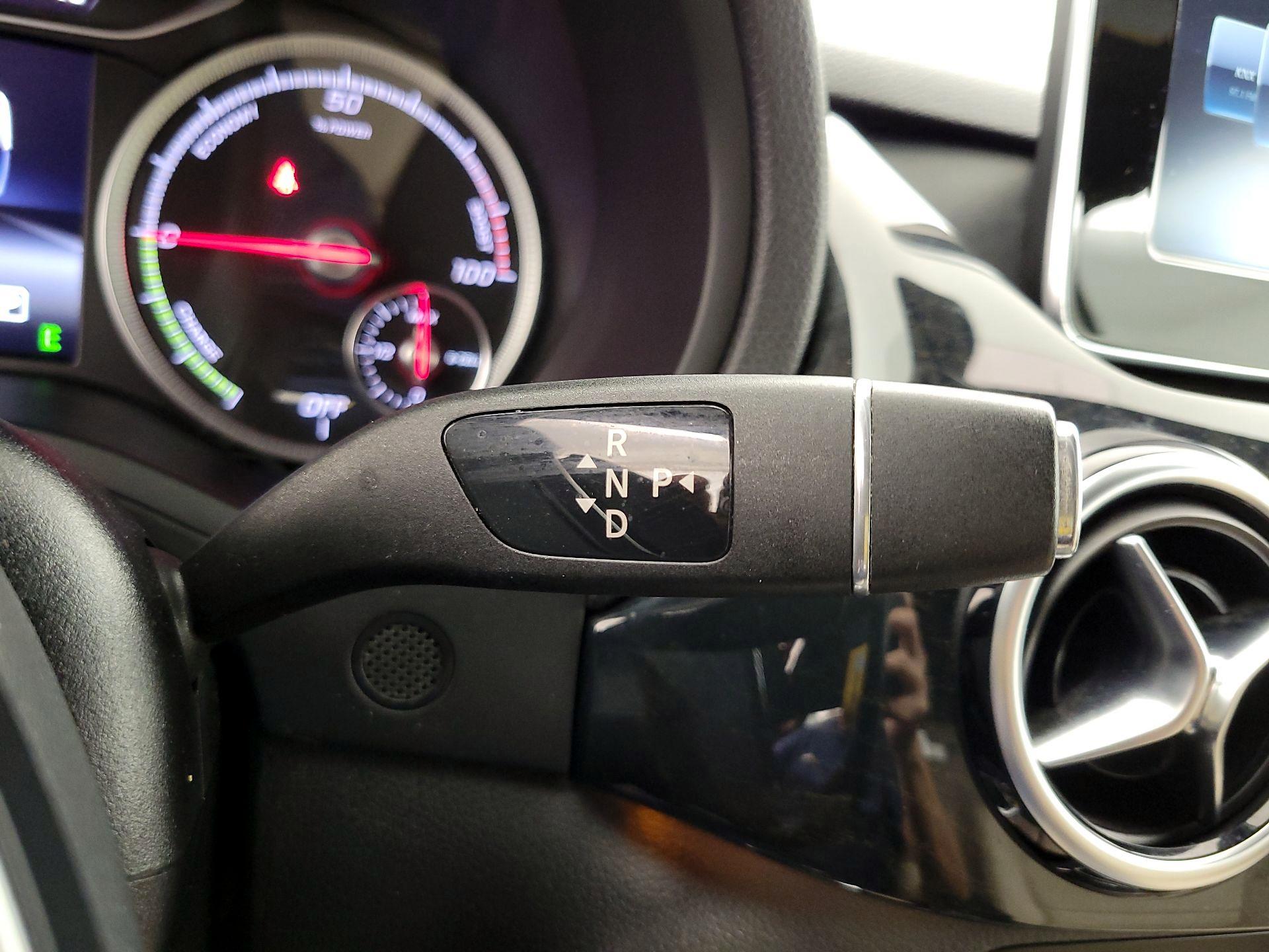 Thumbnail: 2017 Mercedes-Benz B-Class - 18