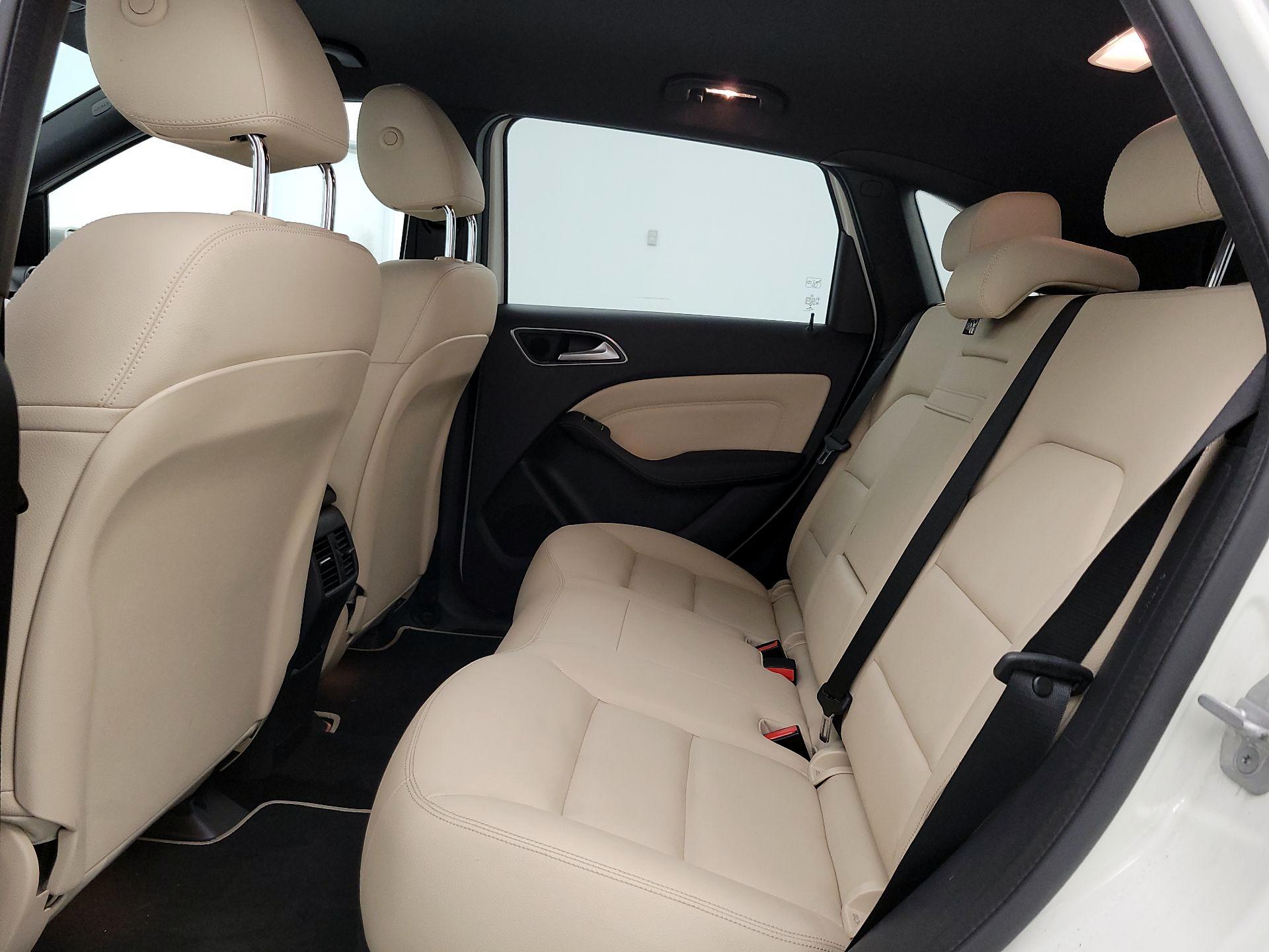 Thumbnail: 2017 Mercedes-Benz B-Class - 20