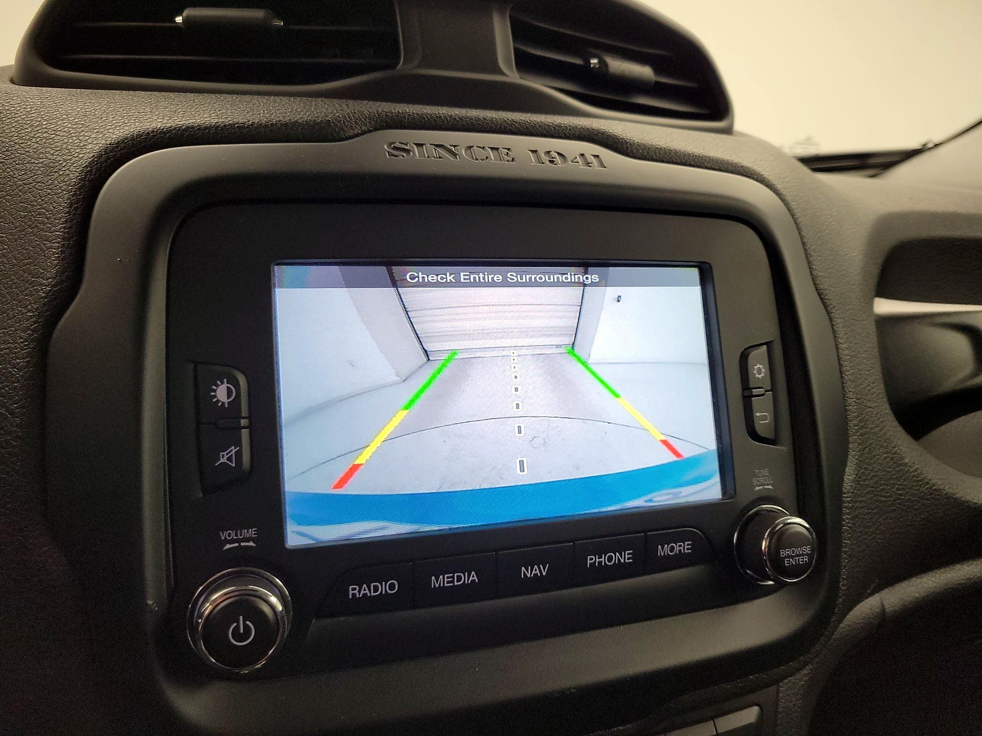 Thumbnail: 2015 Jeep Renegade - 15