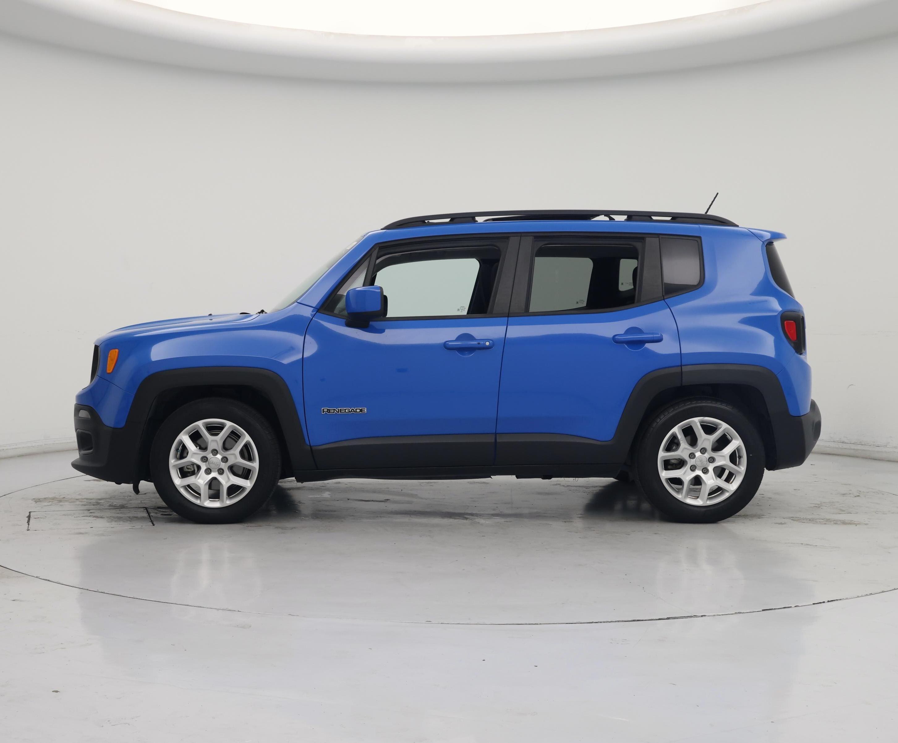 Thumbnail: 2015 Jeep Renegade - 3