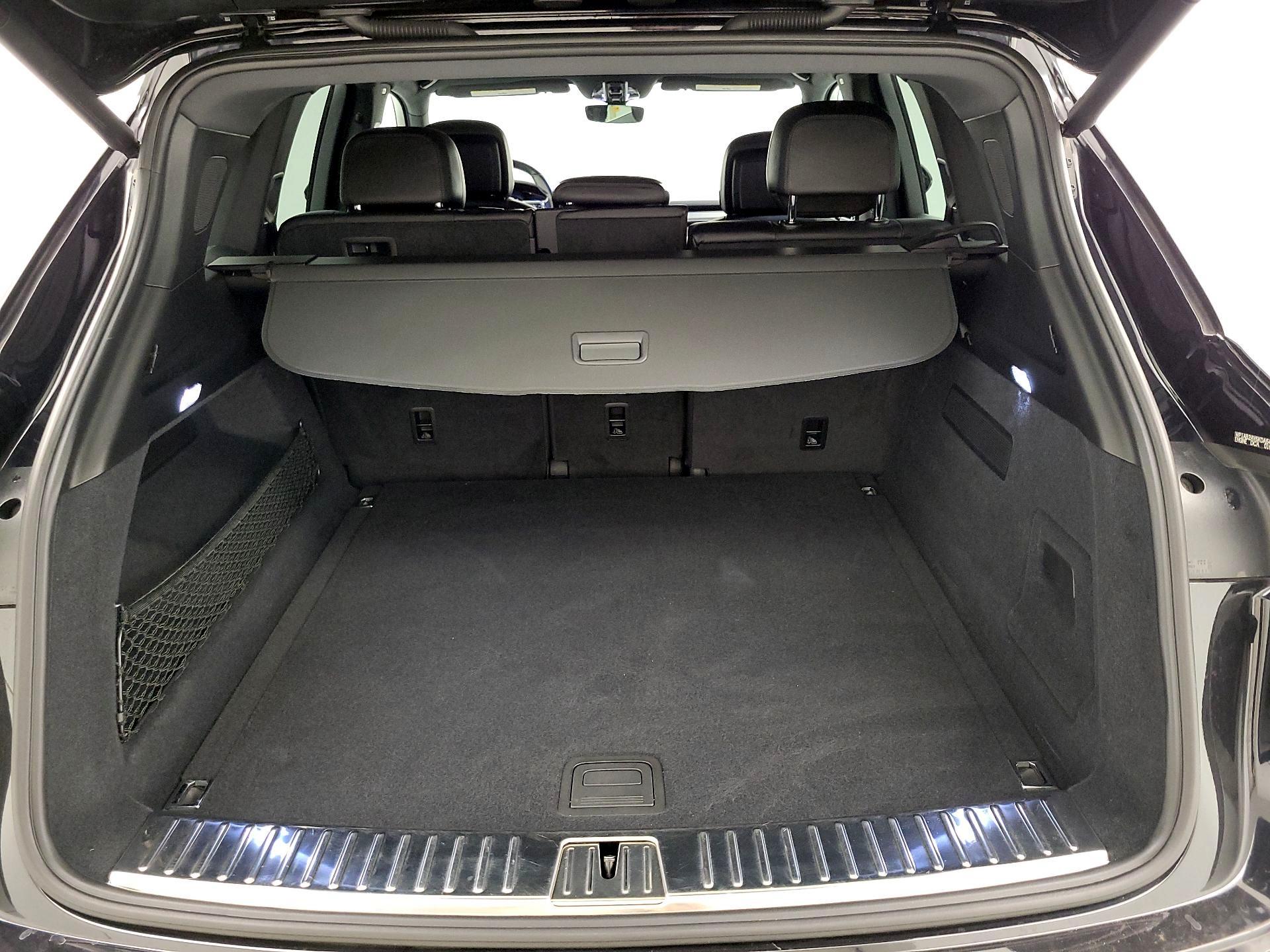 Thumbnail: 2019 Porsche Cayenne - 19