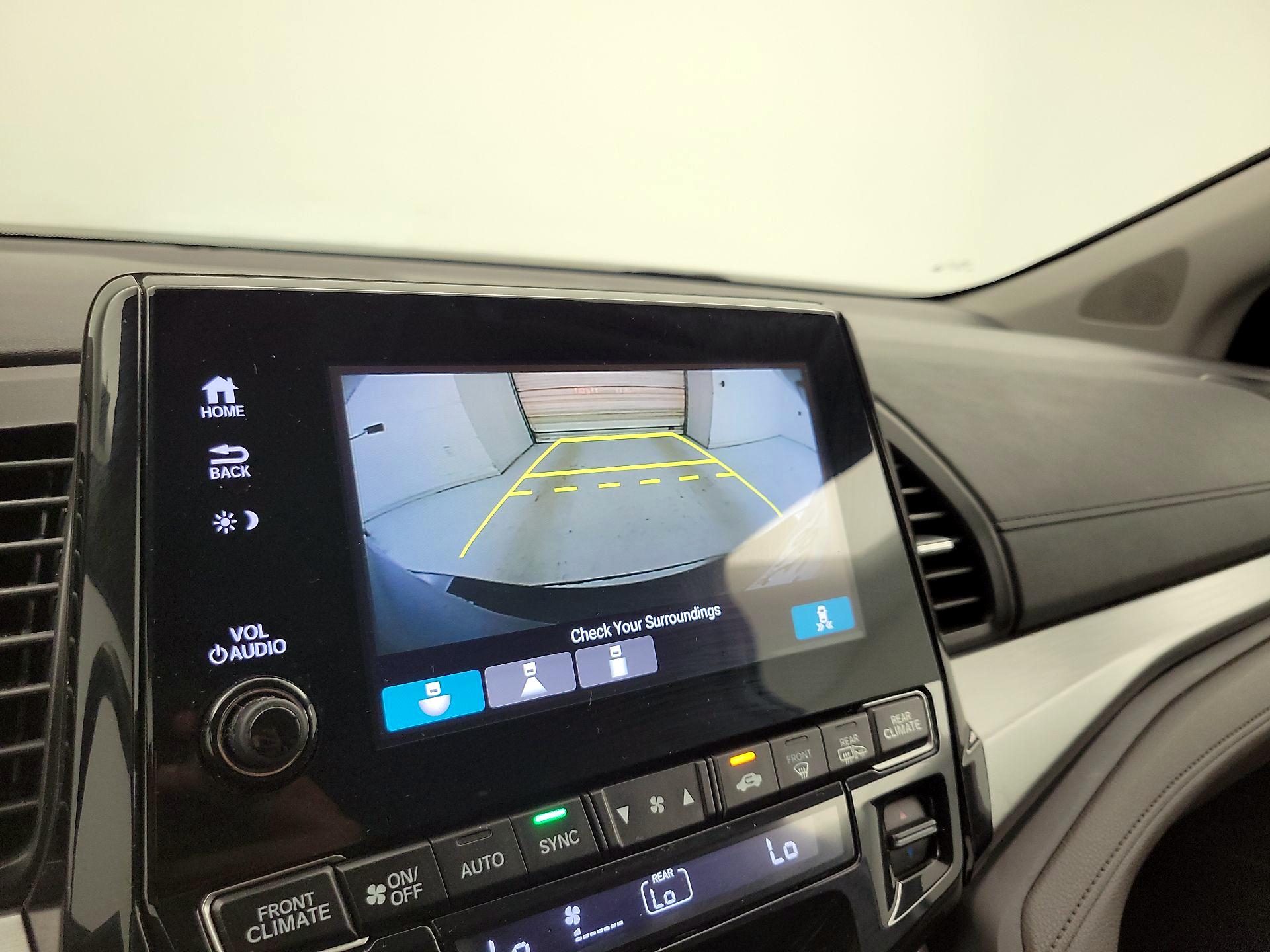 Thumbnail: 2020 Honda Odyssey - 14