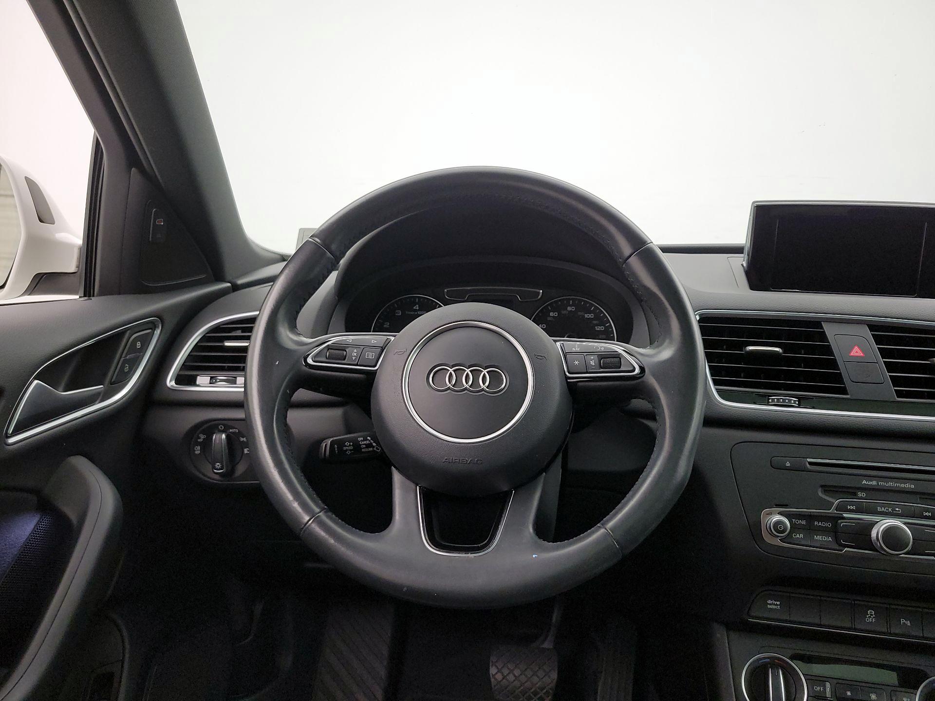 Thumbnail: 2018 Audi Q3 - 10
