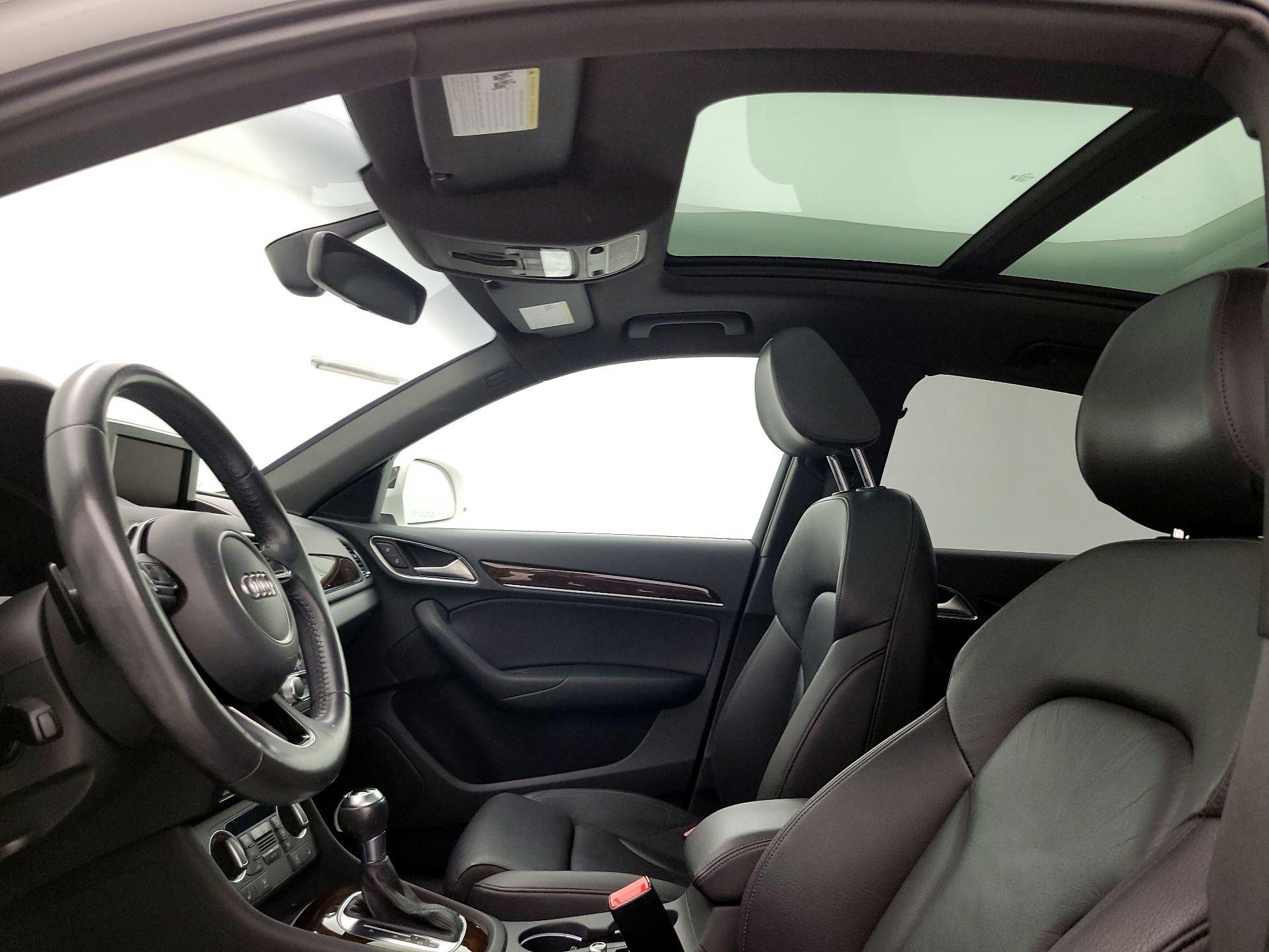 Thumbnail: 2018 Audi Q3 - 19