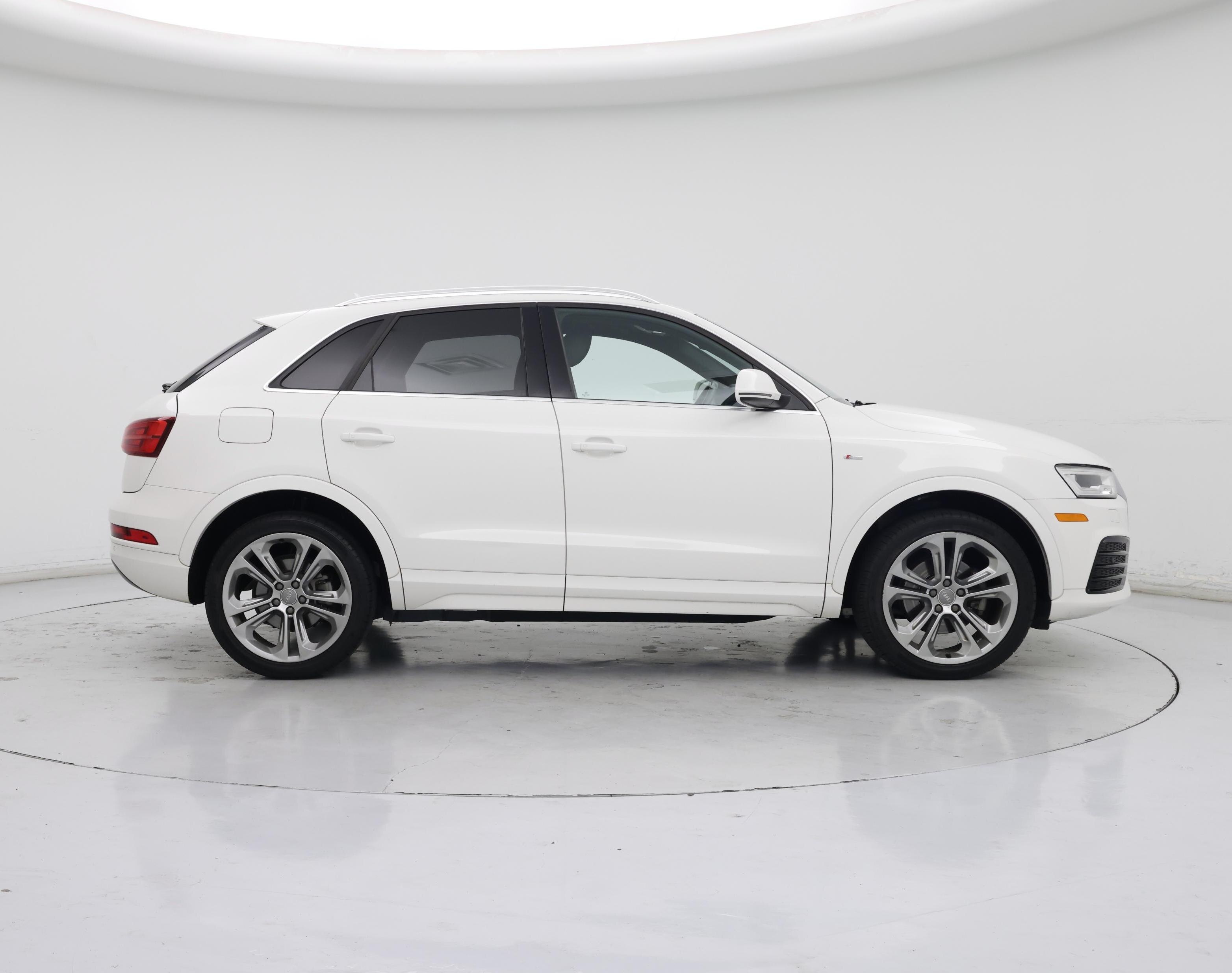Thumbnail: 2018 Audi Q3 - 7