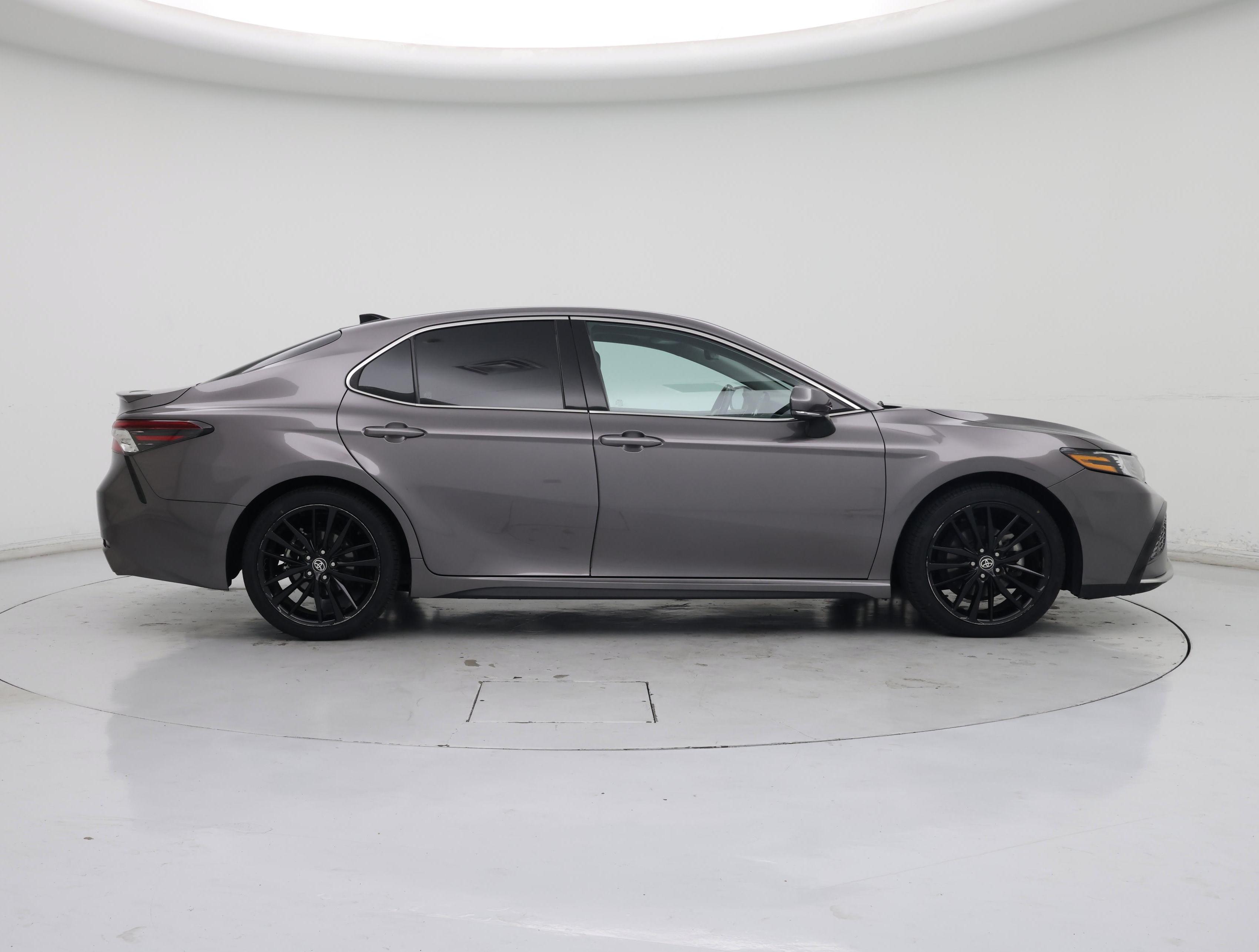 Thumbnail: 2021 Toyota Camry - 7