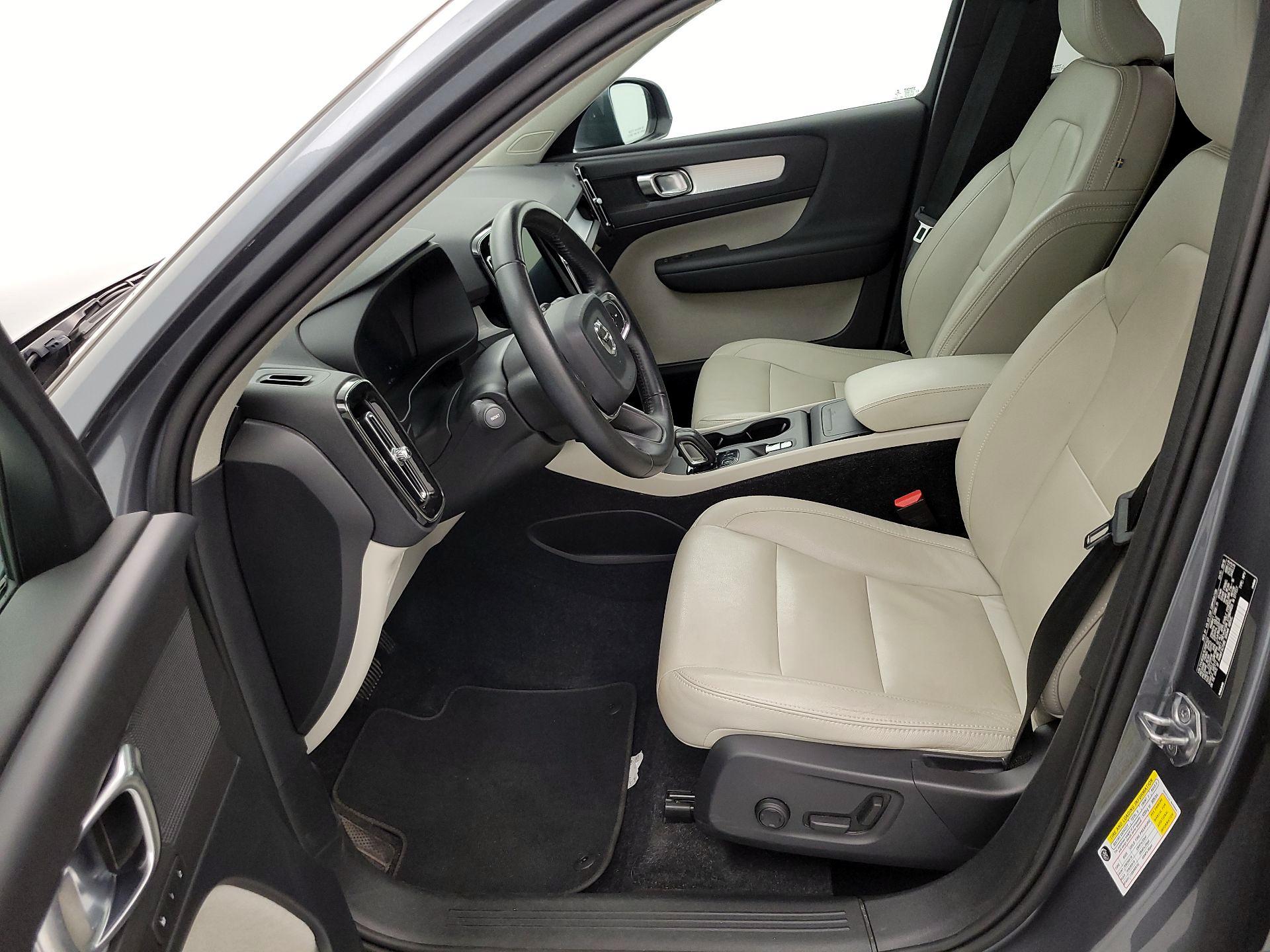 Thumbnail: 2019 Volvo XC40 - 11