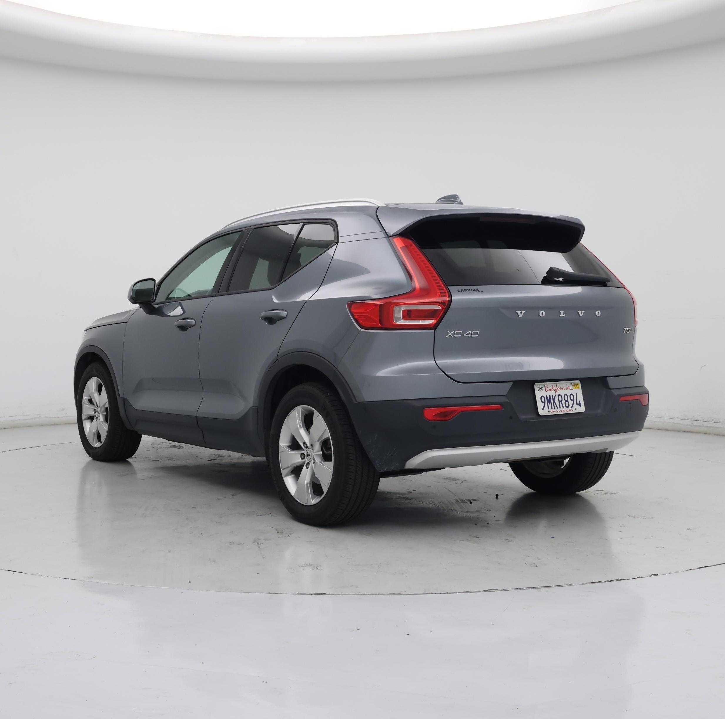 Thumbnail: 2019 Volvo XC40 - 2