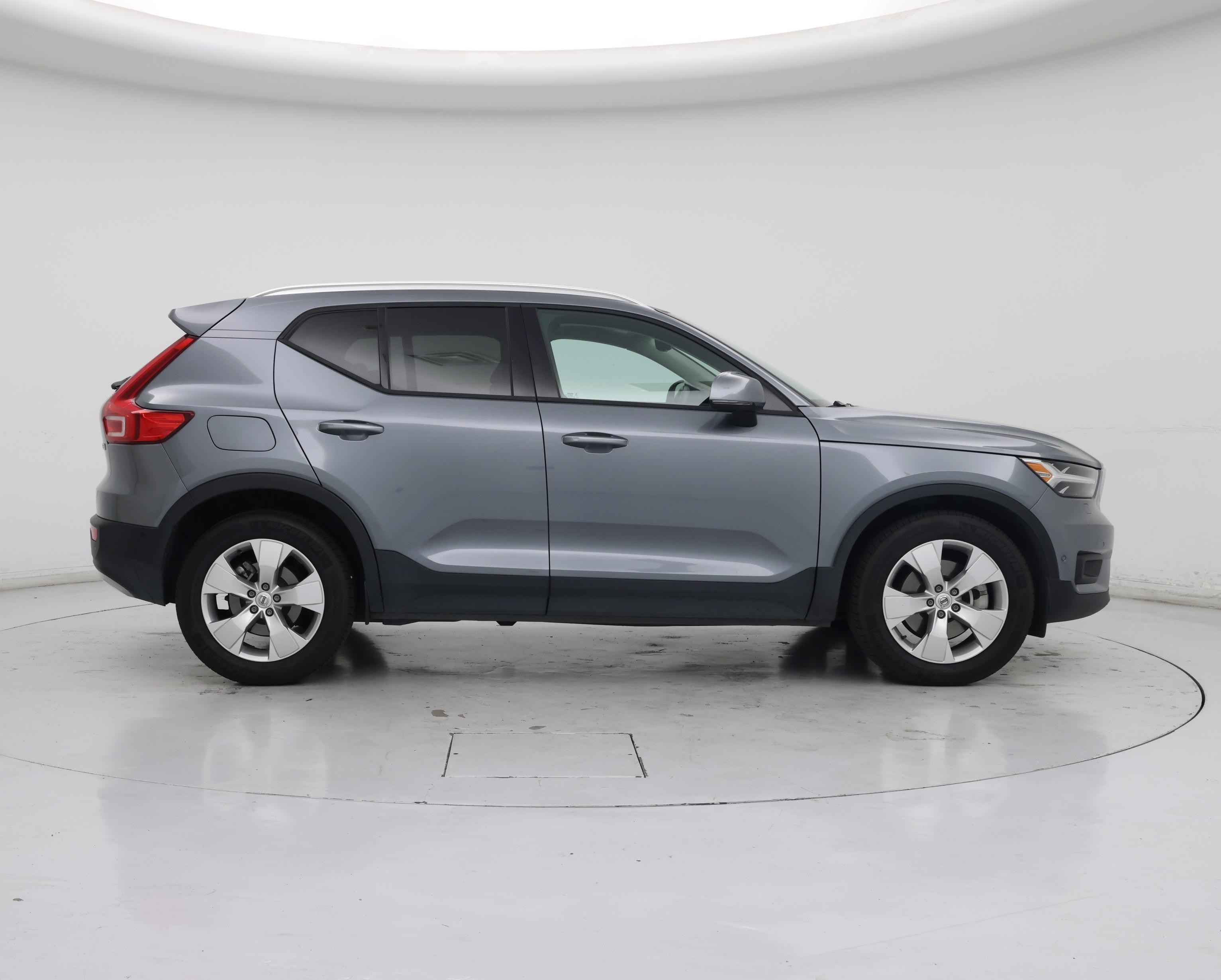 Thumbnail: 2019 Volvo XC40 - 7