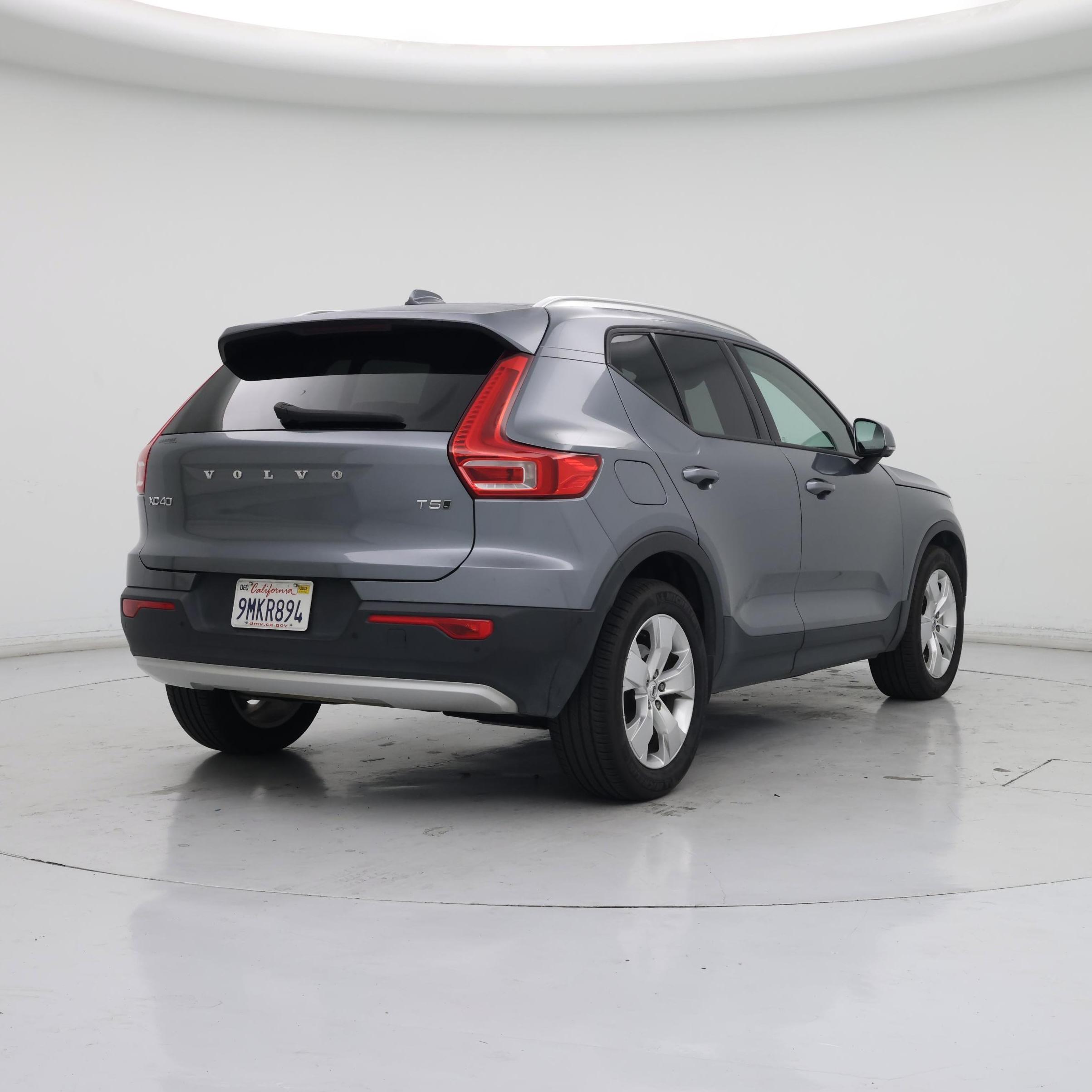 Thumbnail: 2019 Volvo XC40 - 8