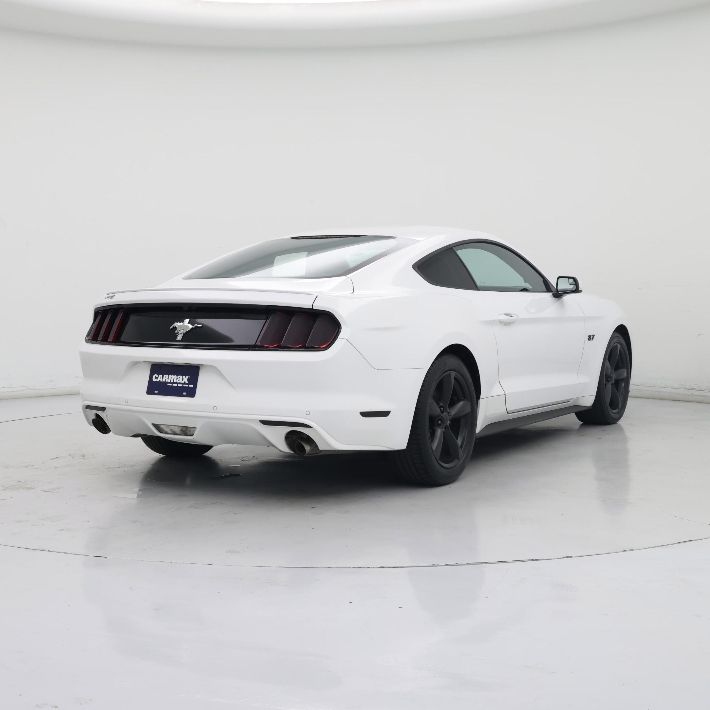 Thumbnail: 2015 Ford Mustang - 8
