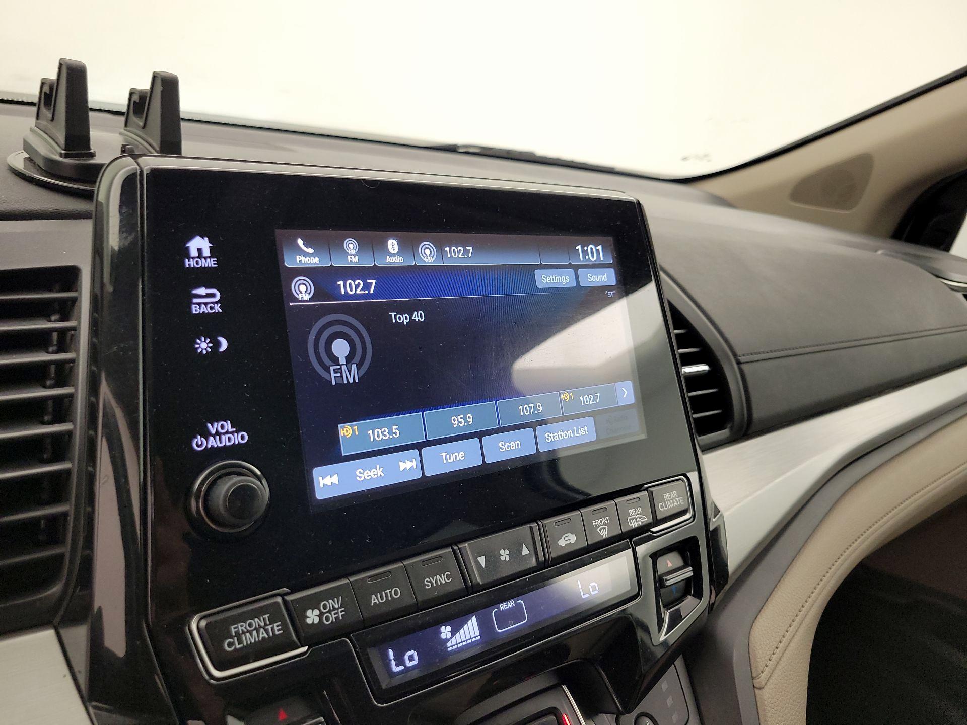 Thumbnail: 2019 Honda Odyssey - 15