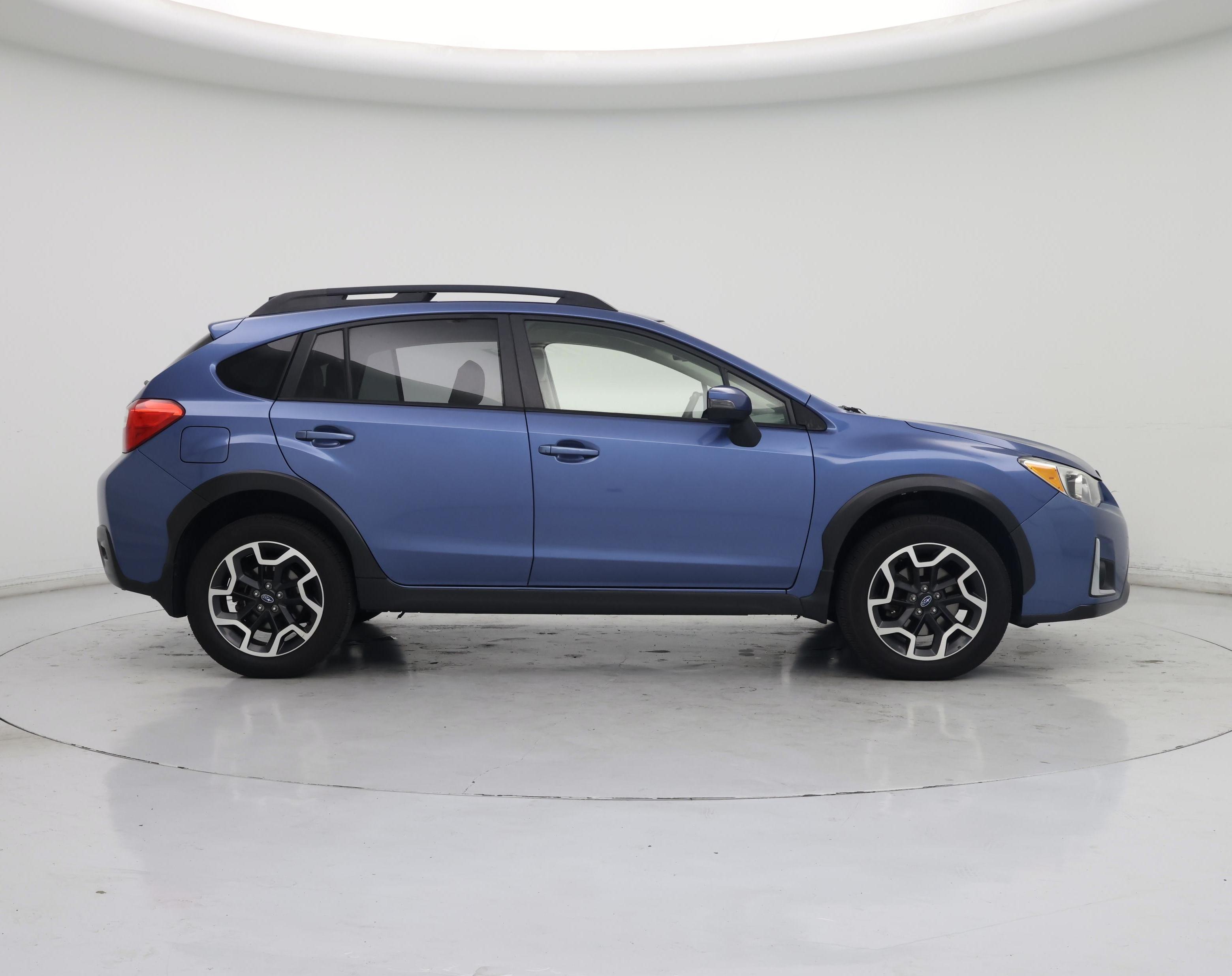 Thumbnail: 2017 Subaru Crosstrek - 7