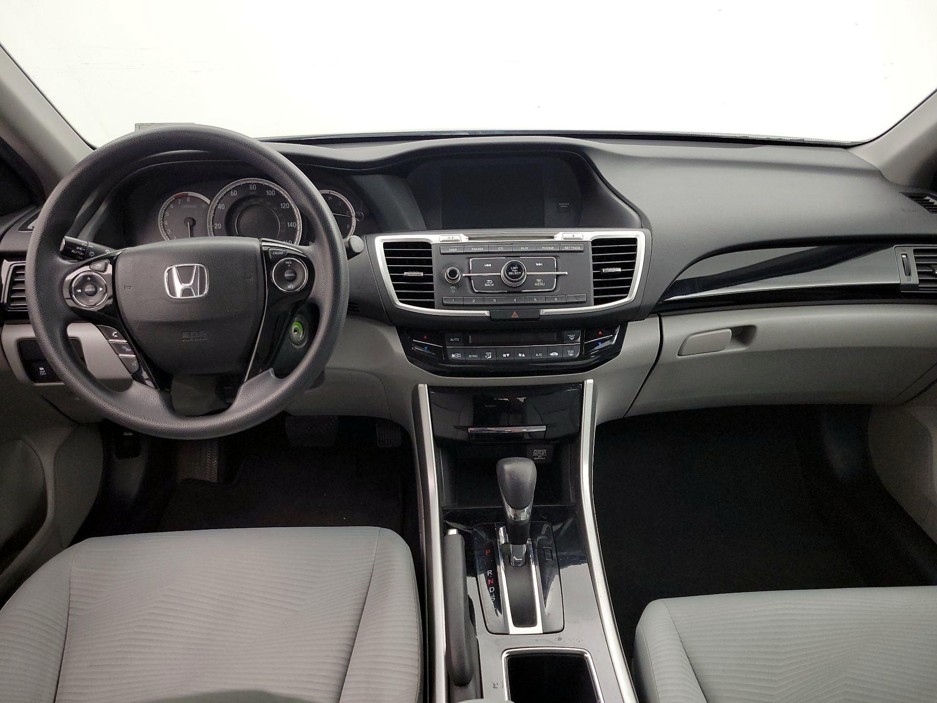Thumbnail: 2016 Honda Accord - 9