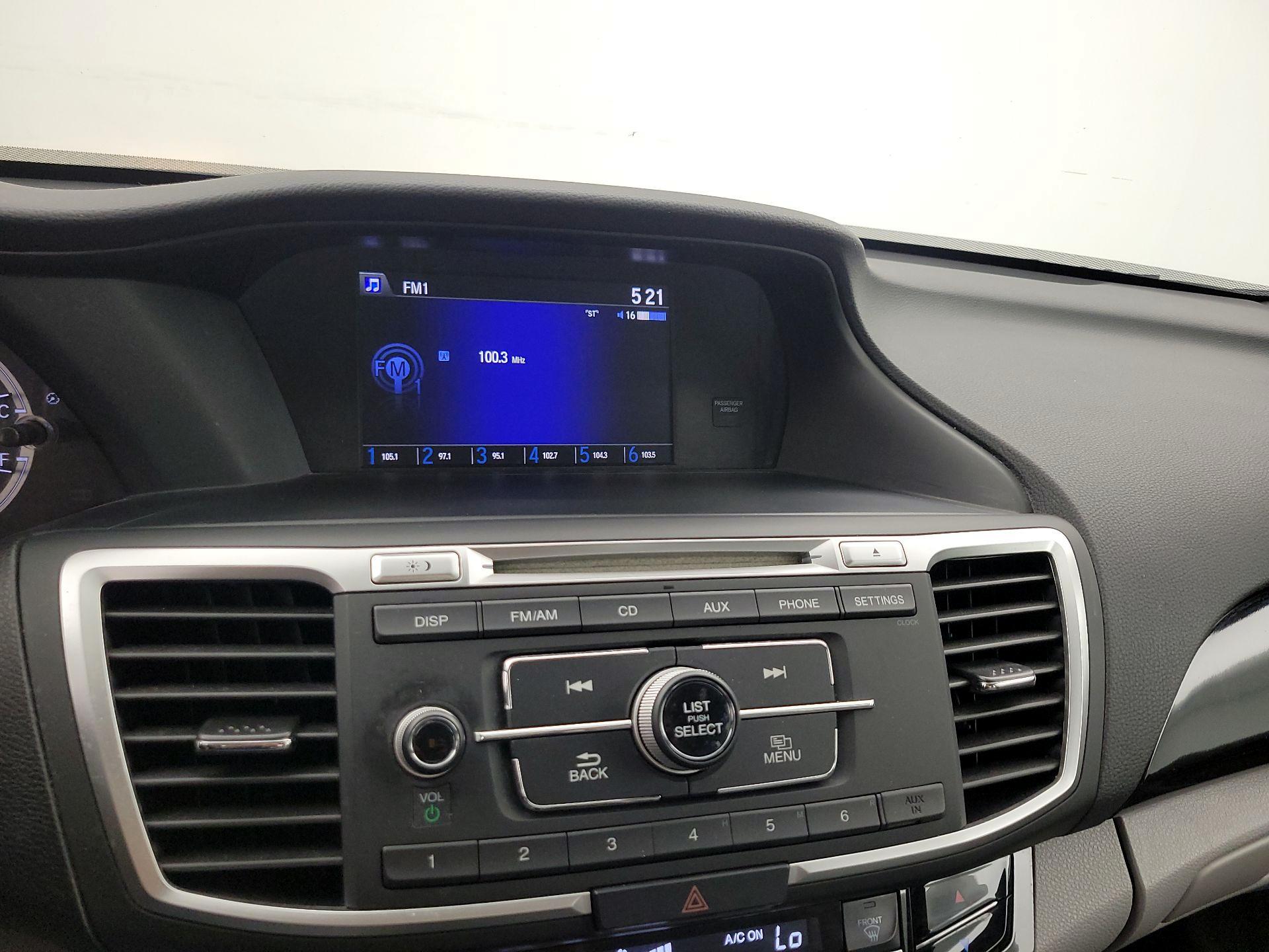 Thumbnail: 2016 Honda Accord - 15