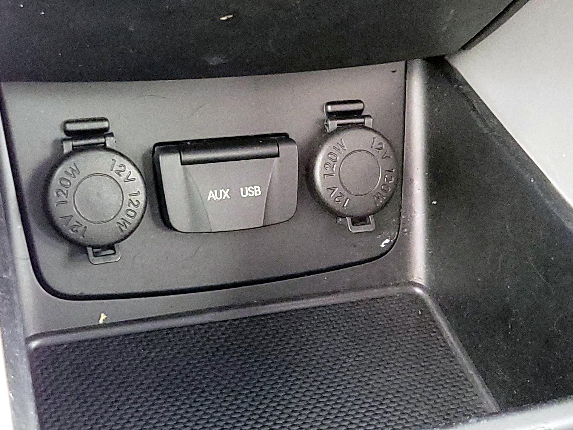 Thumbnail: 2015 Hyundai Sonata - 18