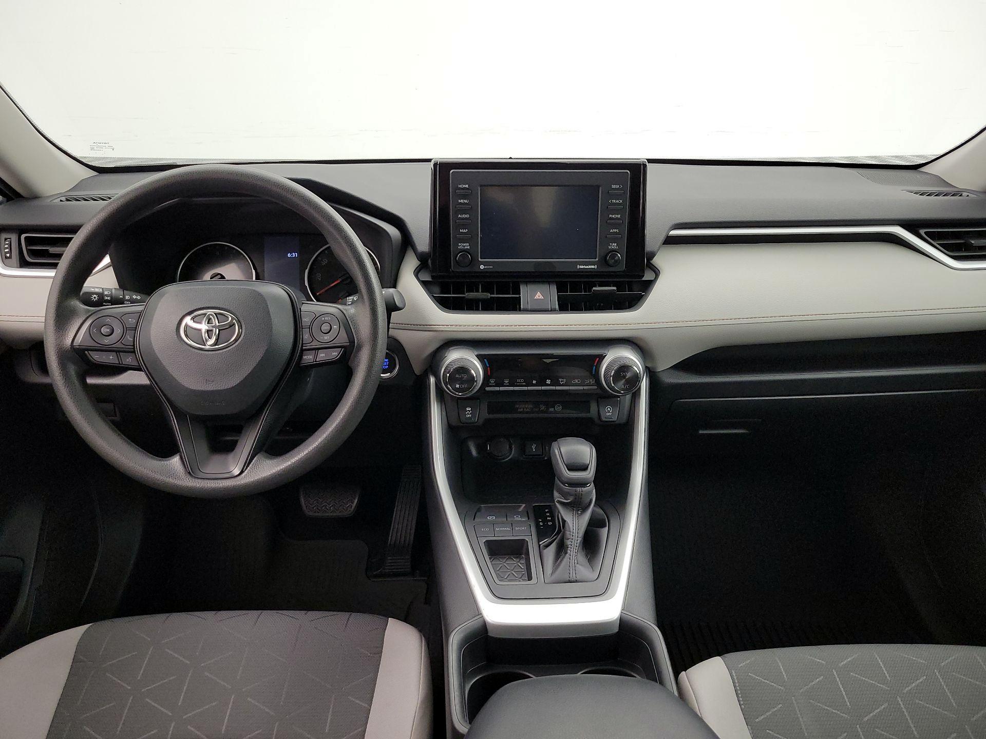 Thumbnail: 2021 Toyota RAV4 - 9
