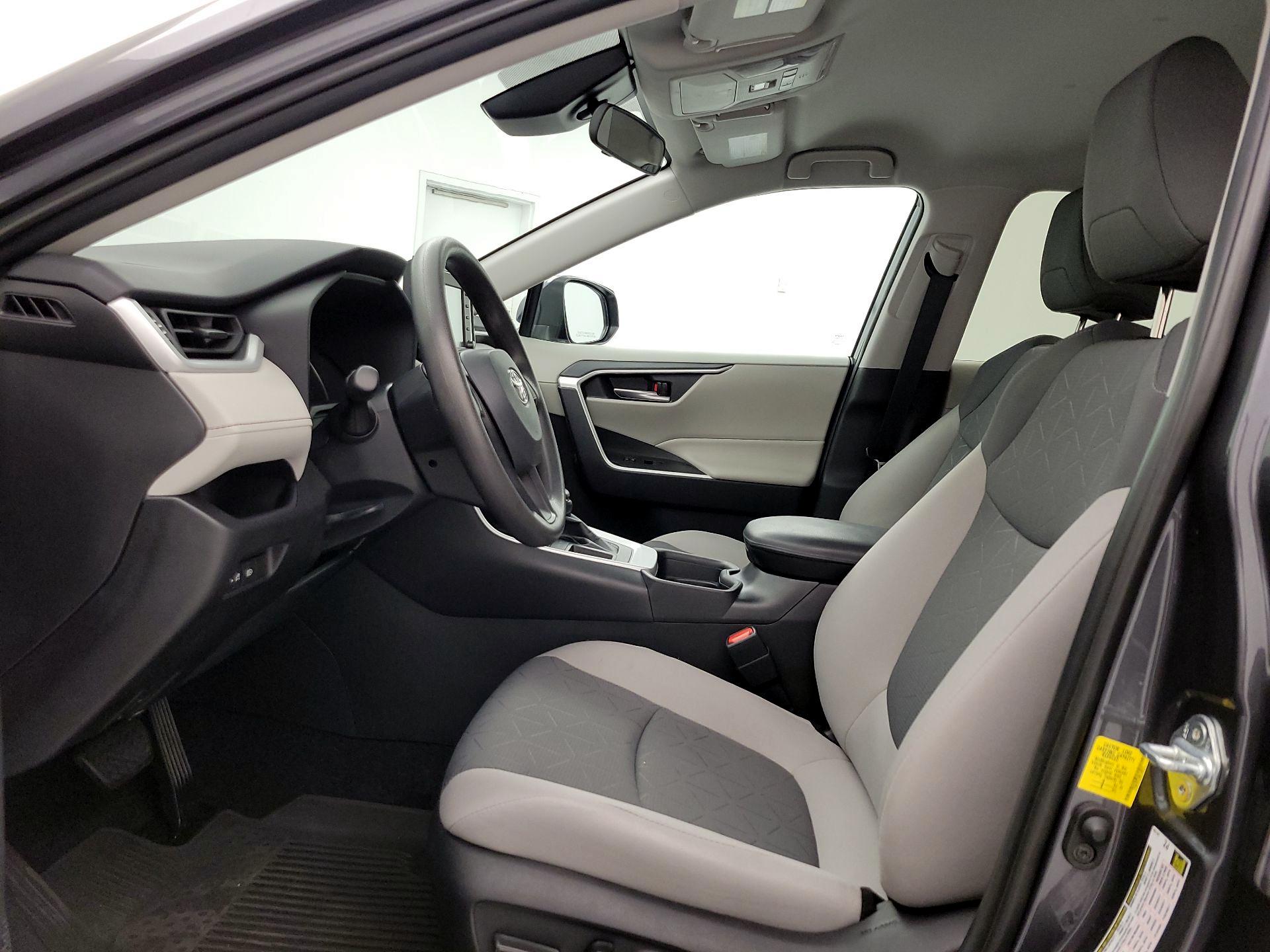 Thumbnail: 2021 Toyota RAV4 - 11