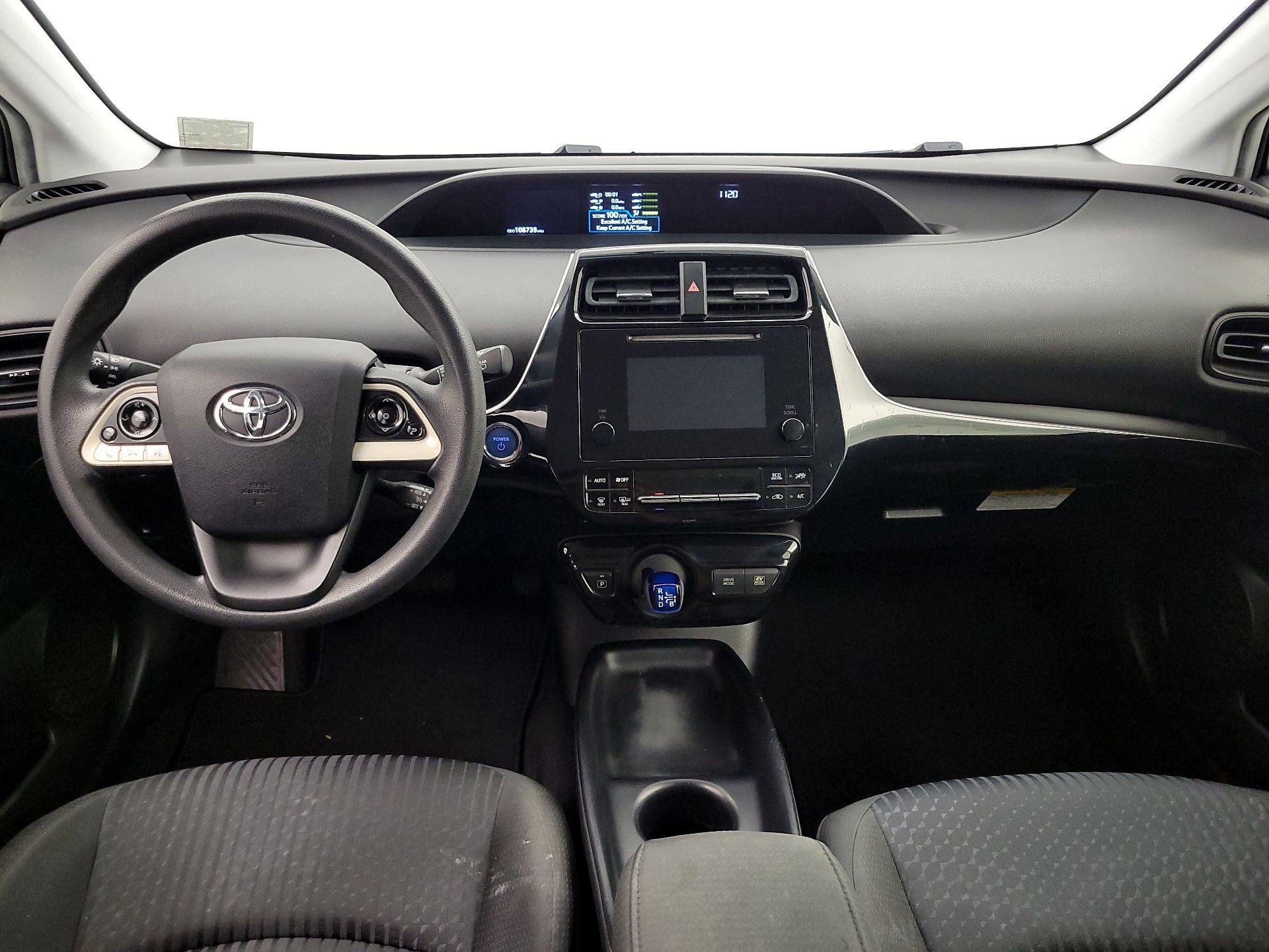 Thumbnail: 2016 Toyota Prius - 9