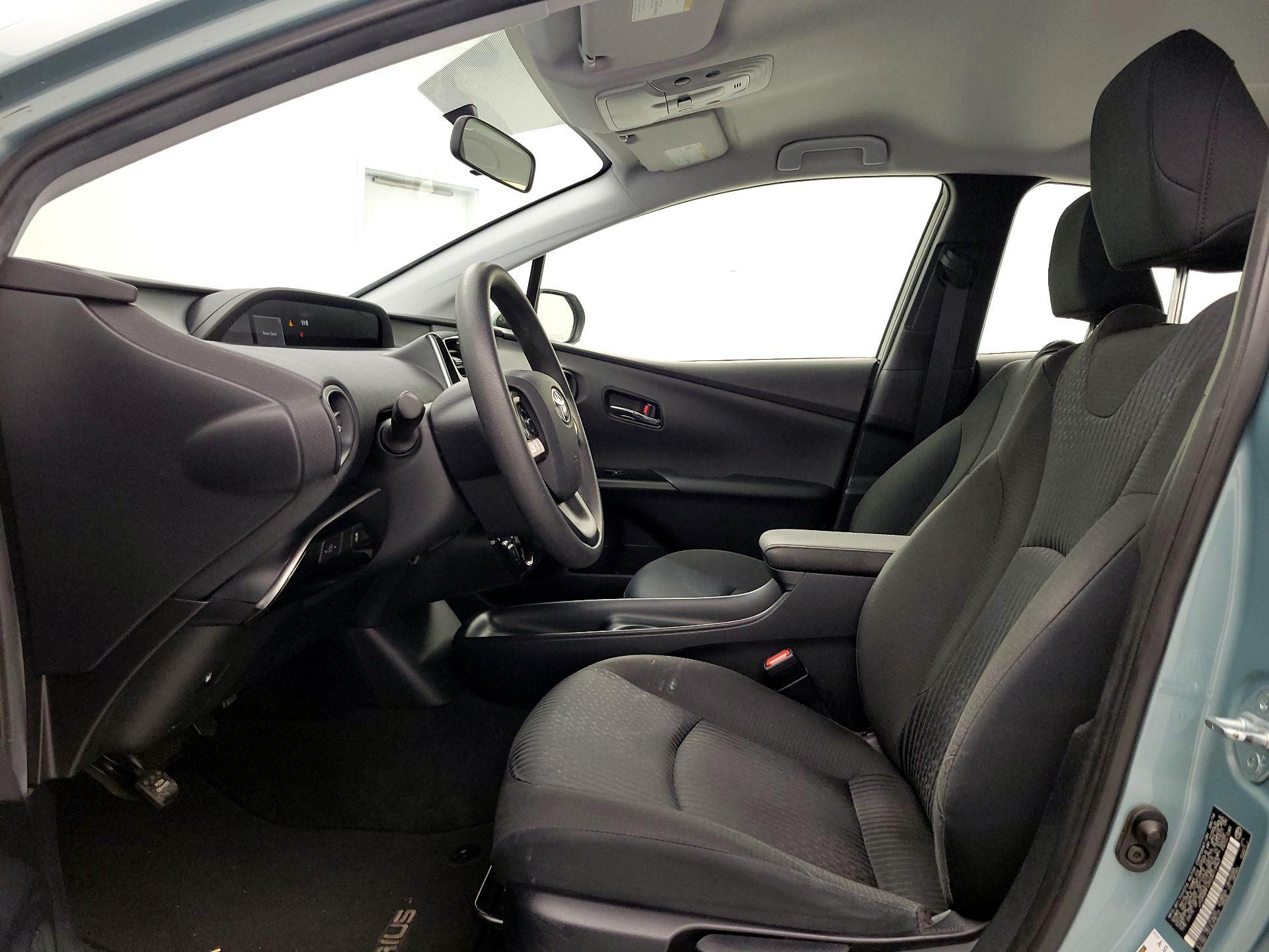 Thumbnail: 2016 Toyota Prius - 11