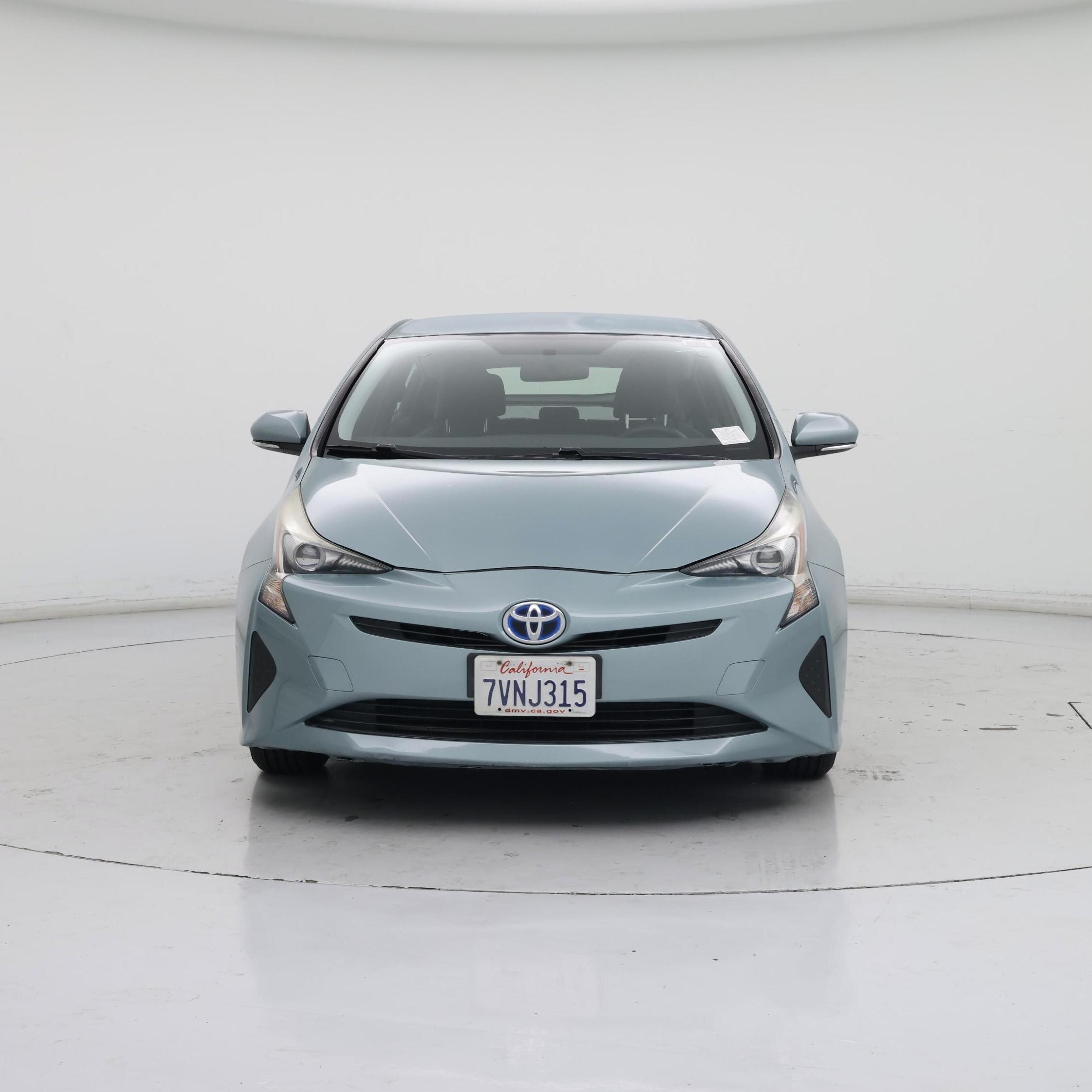 Thumbnail: 2016 Toyota Prius - 5