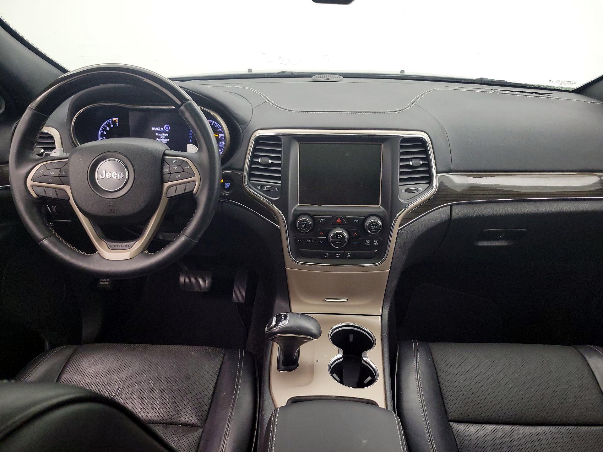 Thumbnail: 2015 Jeep Grand Cherokee - 9