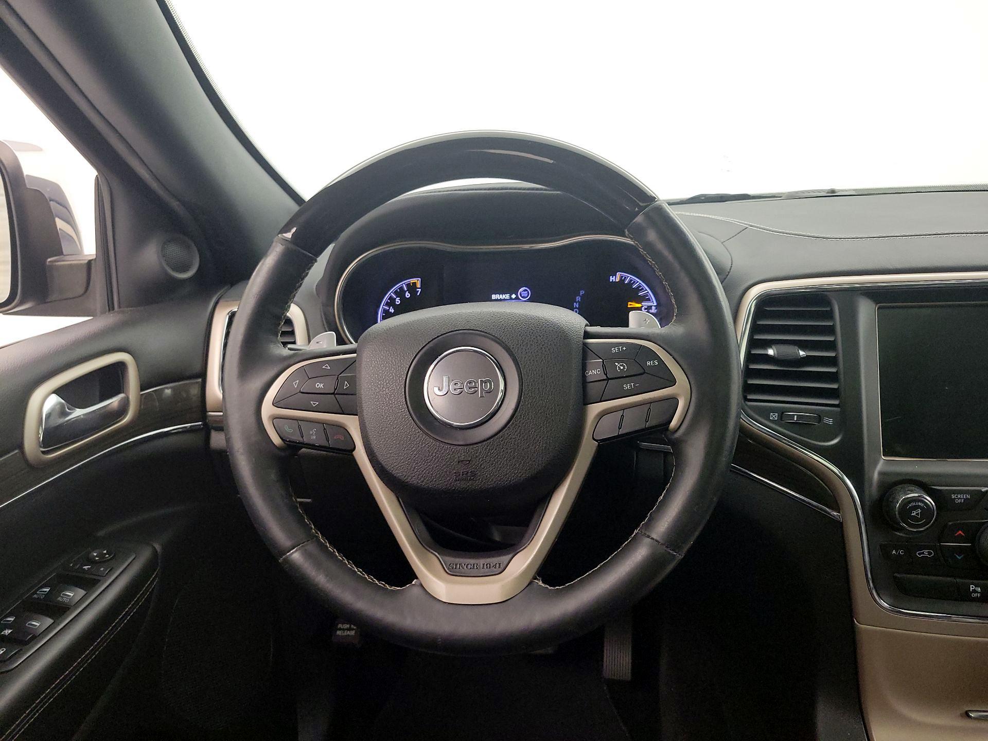 Thumbnail: 2015 Jeep Grand Cherokee - 10