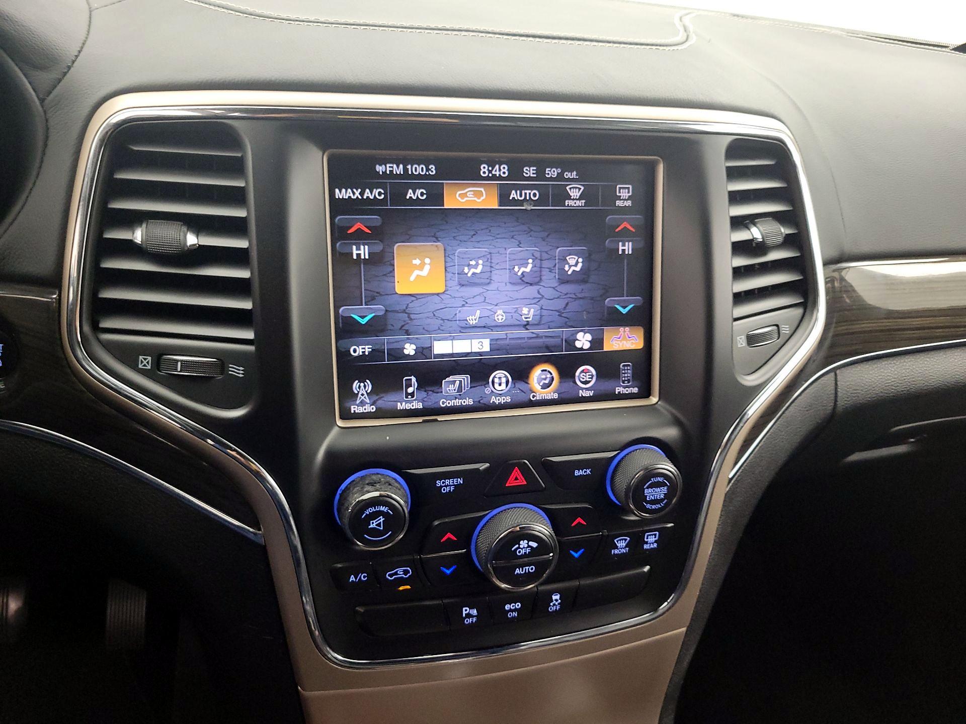 Thumbnail: 2015 Jeep Grand Cherokee - 17